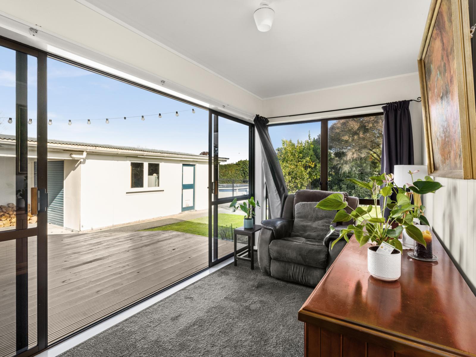 71 Harold Holt Avenue, Onekawa
