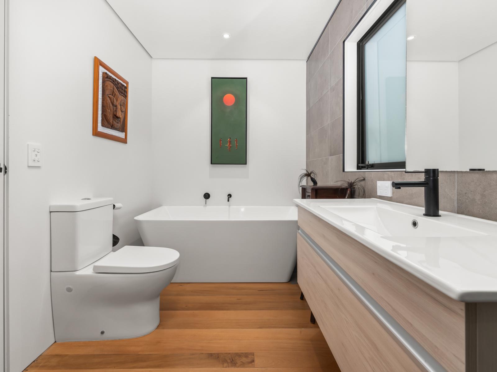 3 Glen Road, Raumati South