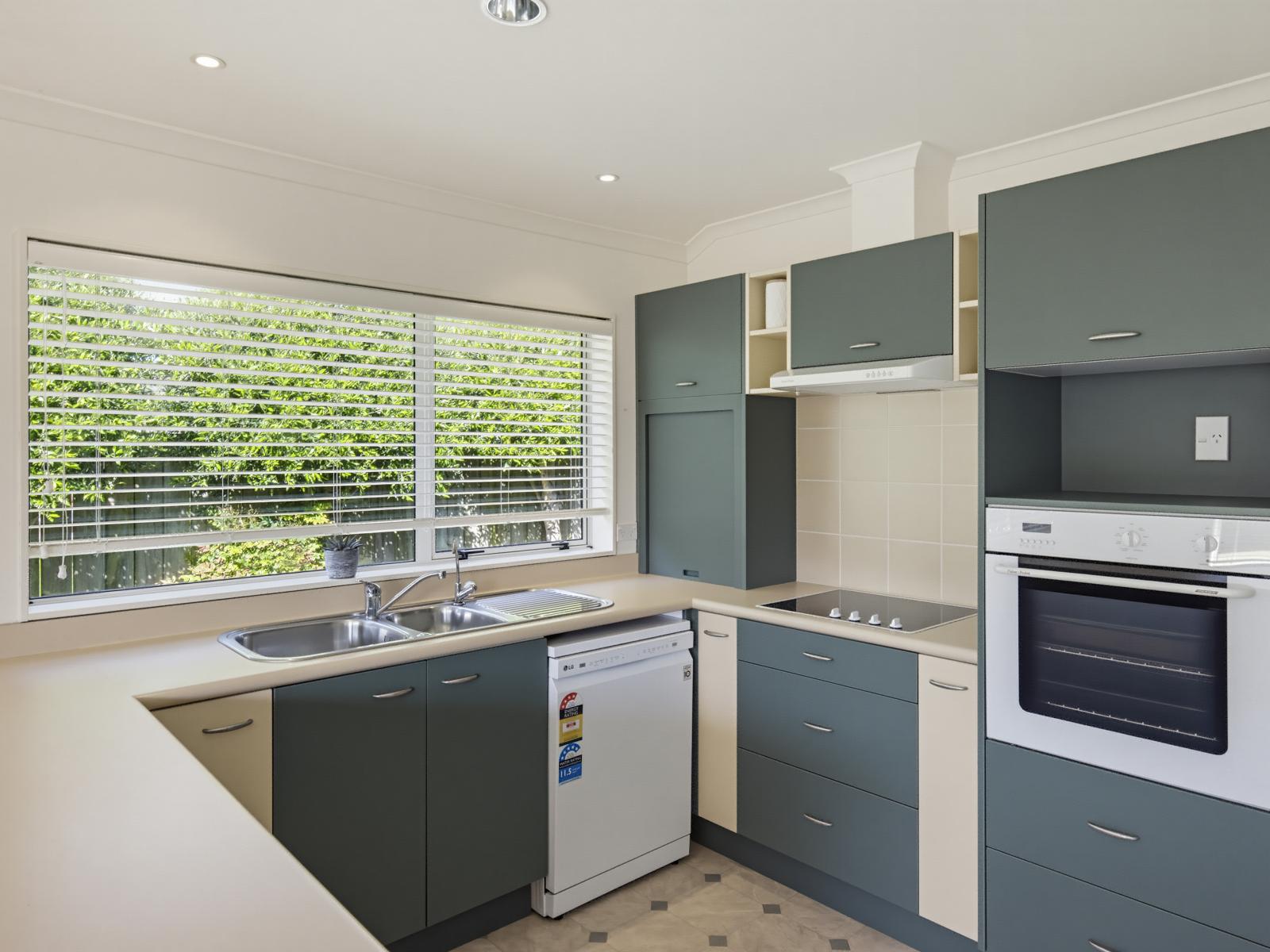 77 Weggery Drive, Waikanae Beach