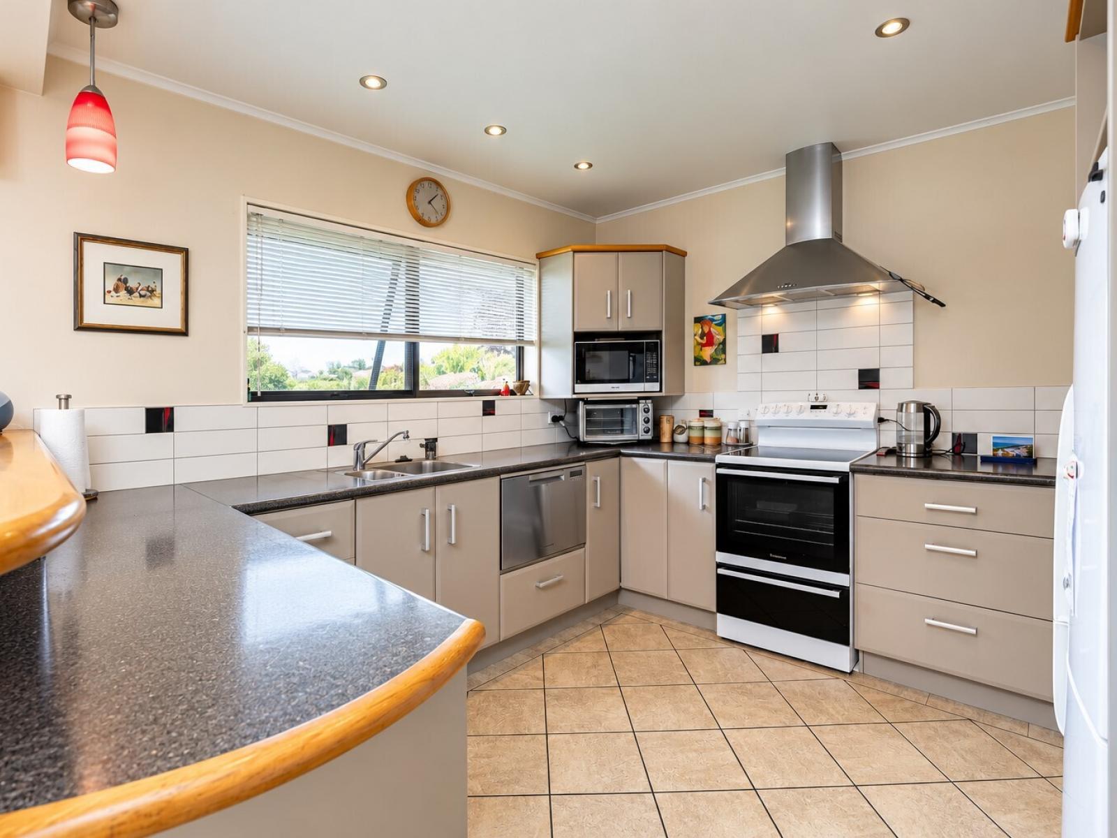 1 Neagle Place, Greenmeadows