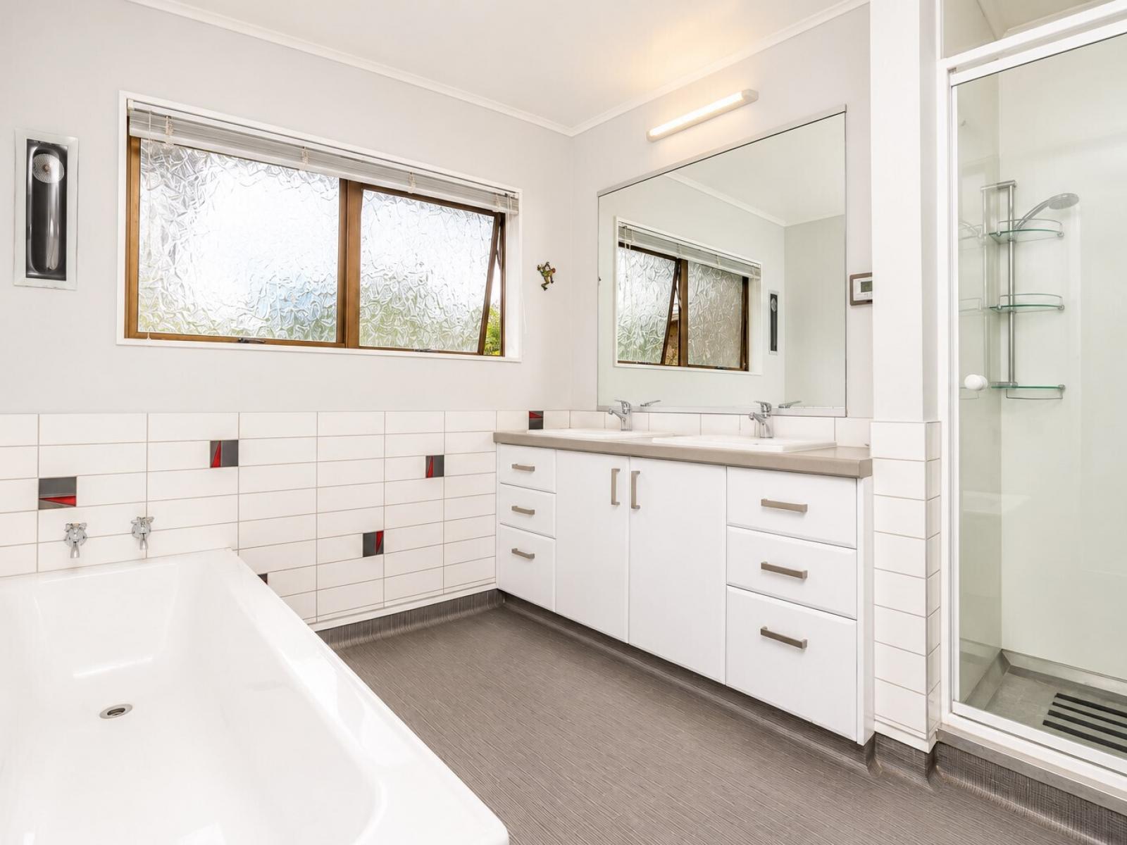 1 Neagle Place, Greenmeadows
