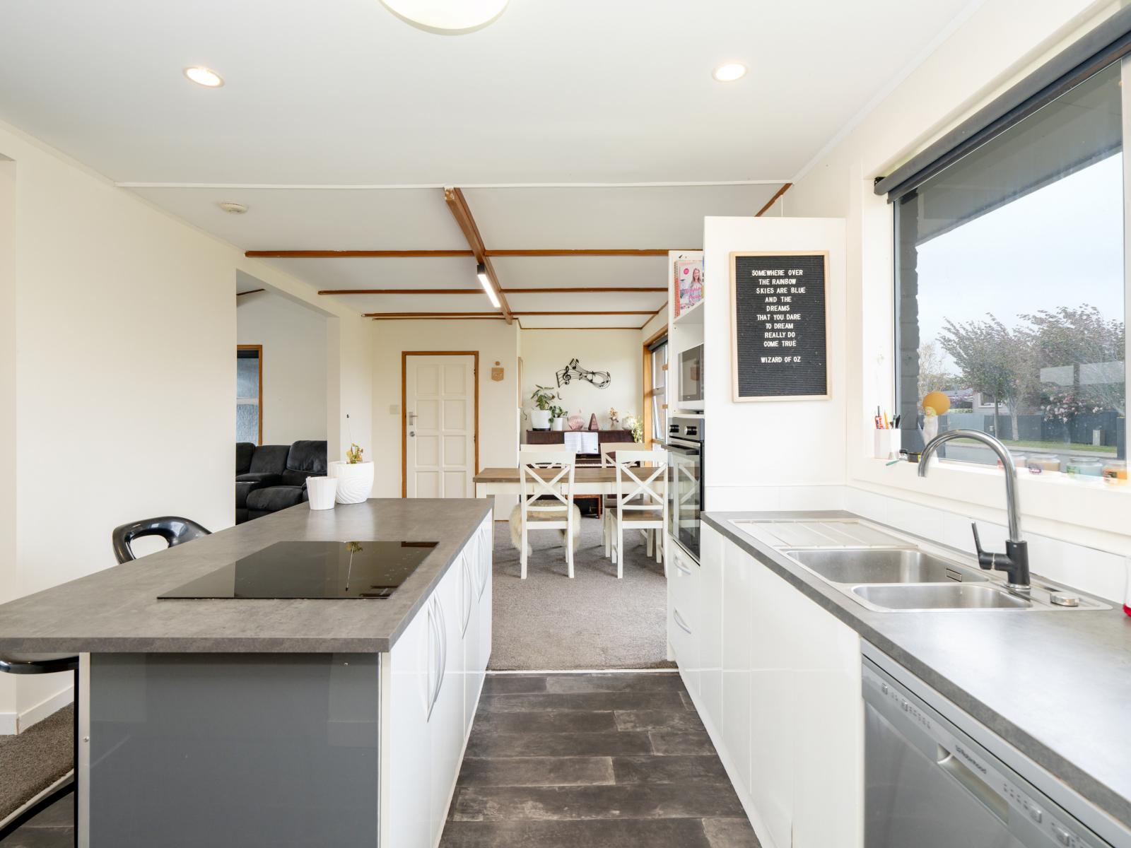 170 Moana Street, Rosedale