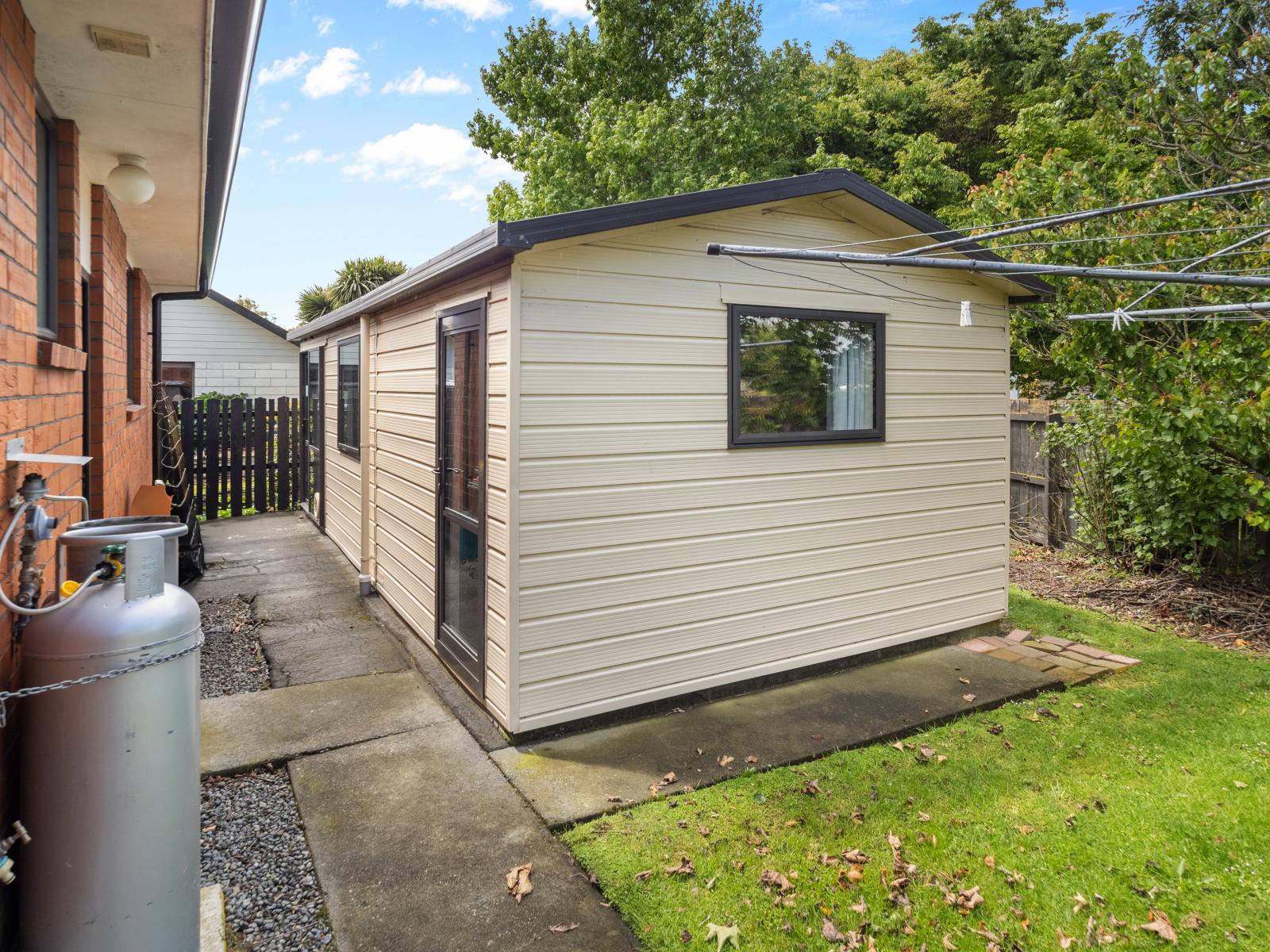 28 Pages Road, Allenton