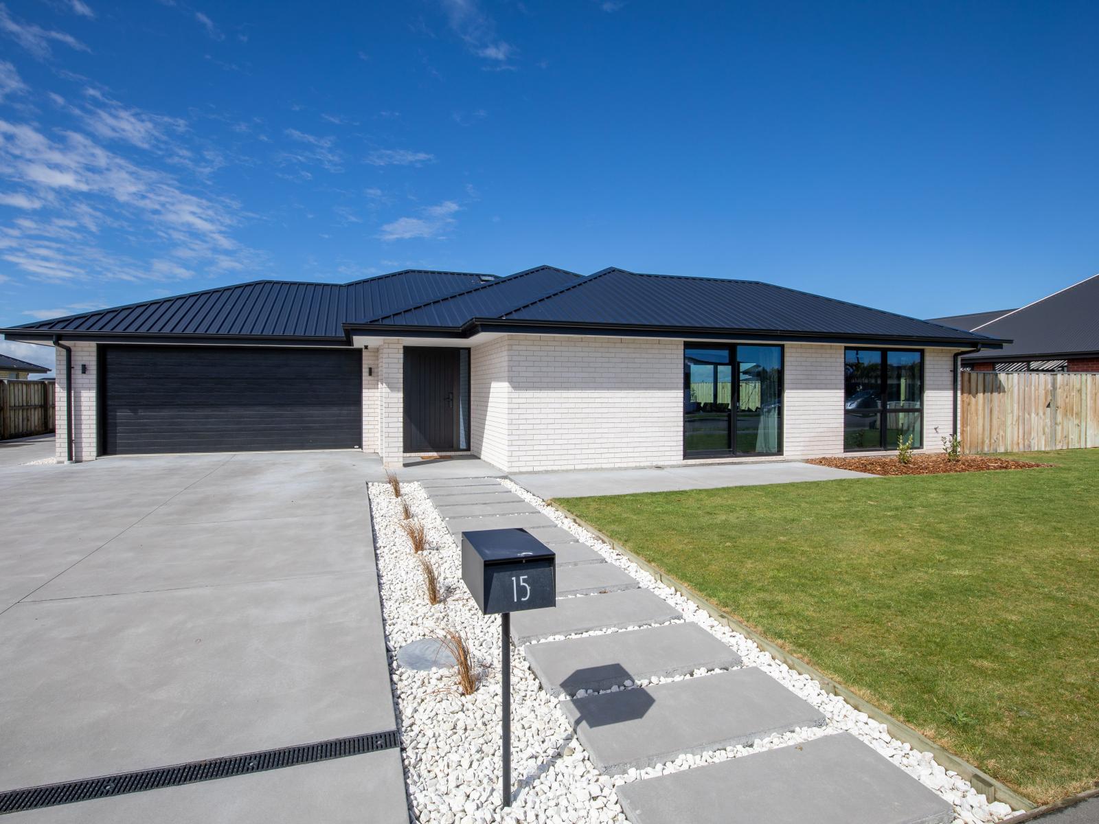15 Kersey Avenue, Darfield