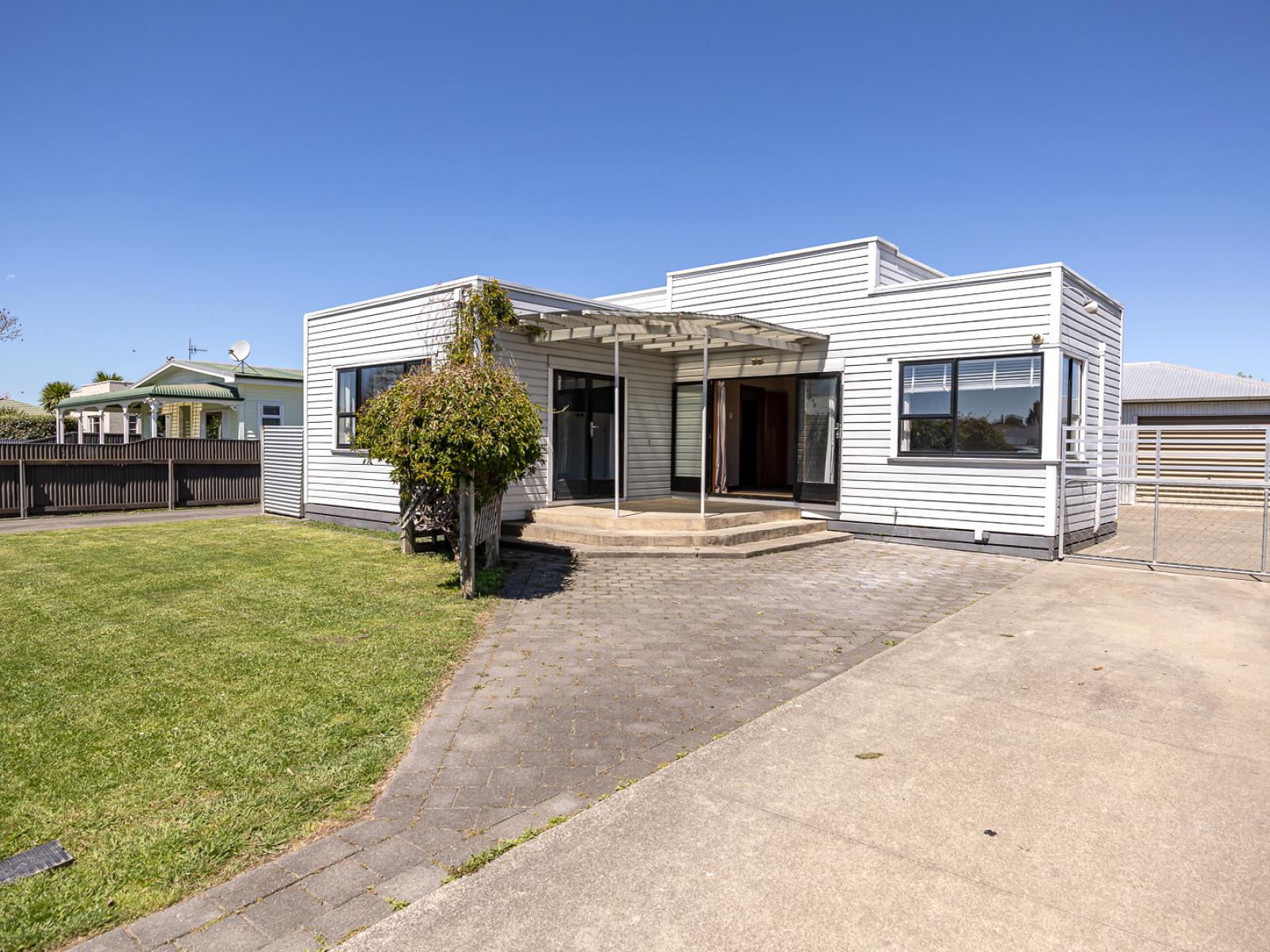3 Burness Road, Greenmeadows