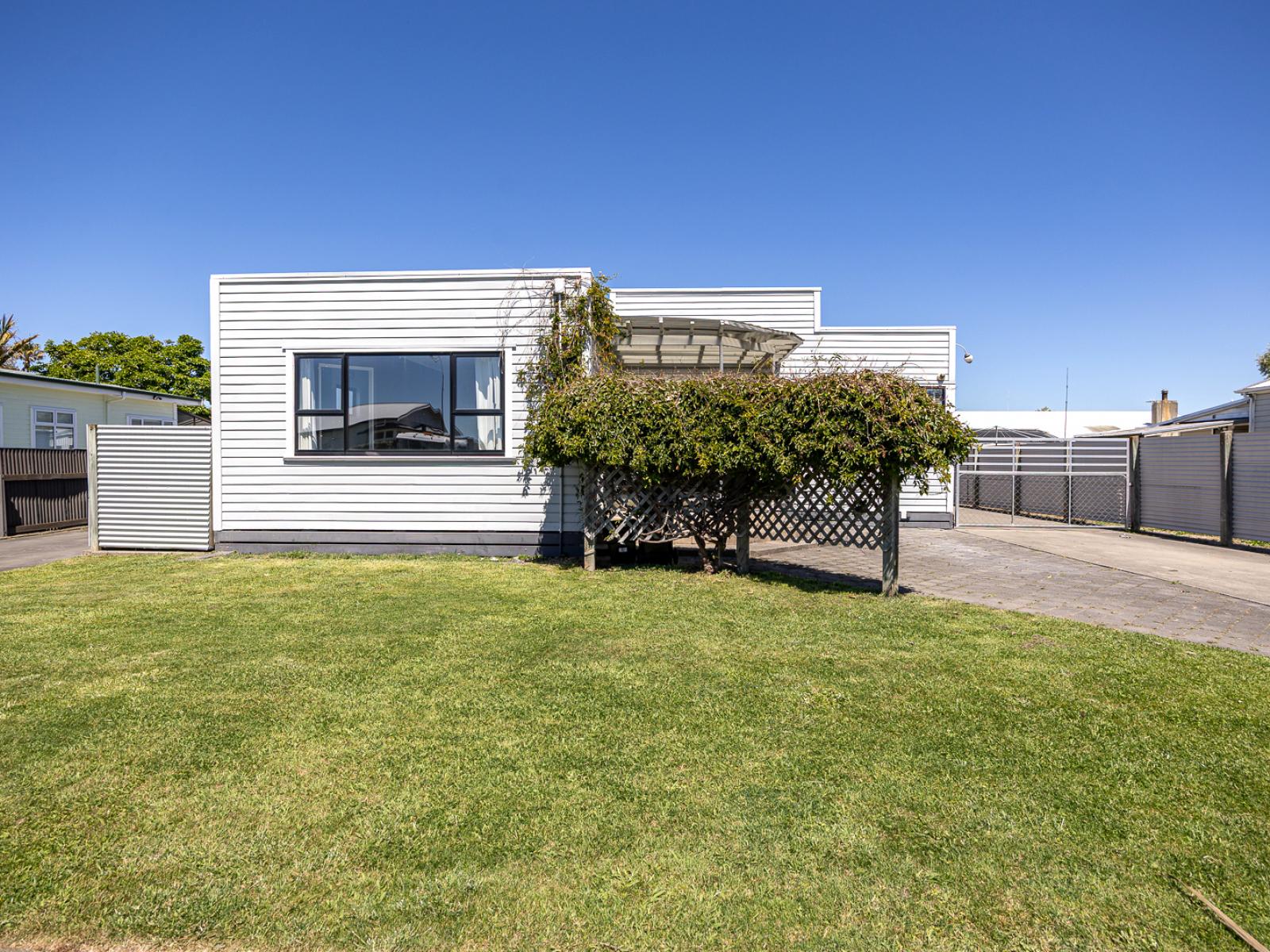 3 Burness Road, Greenmeadows