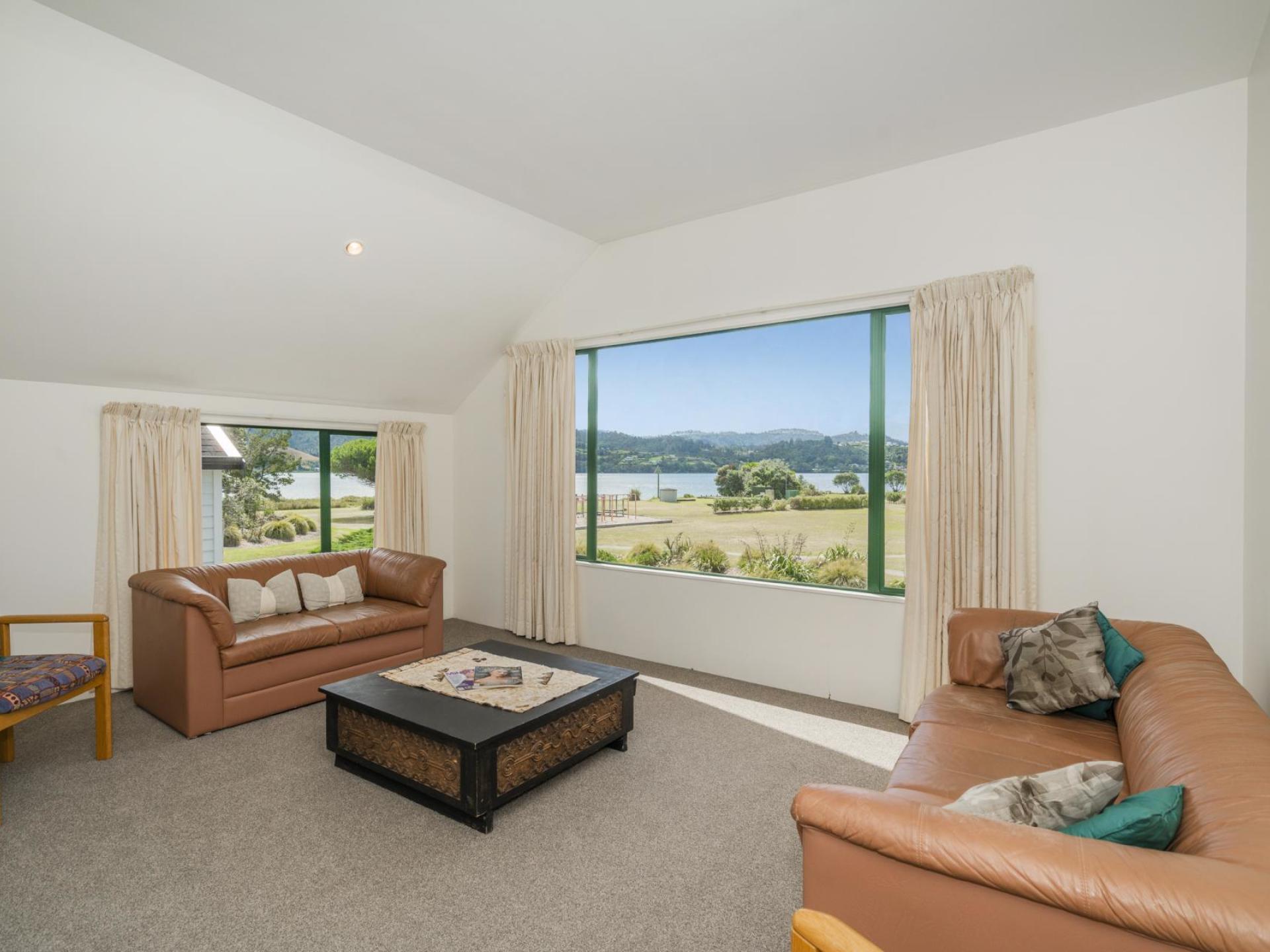 10 Ajax Head, Pauanui