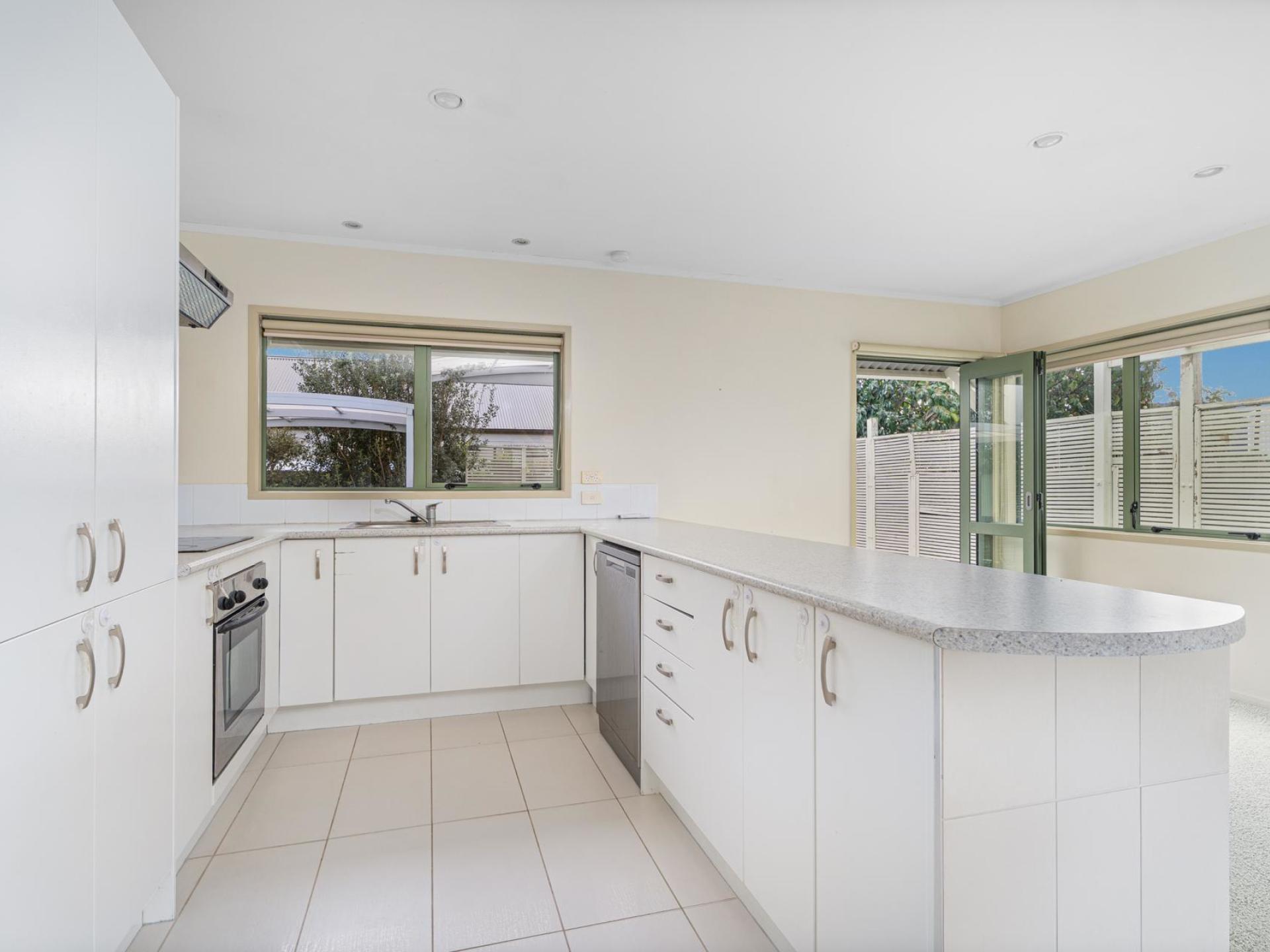 11 Cholmondeley Crescent, Whitianga