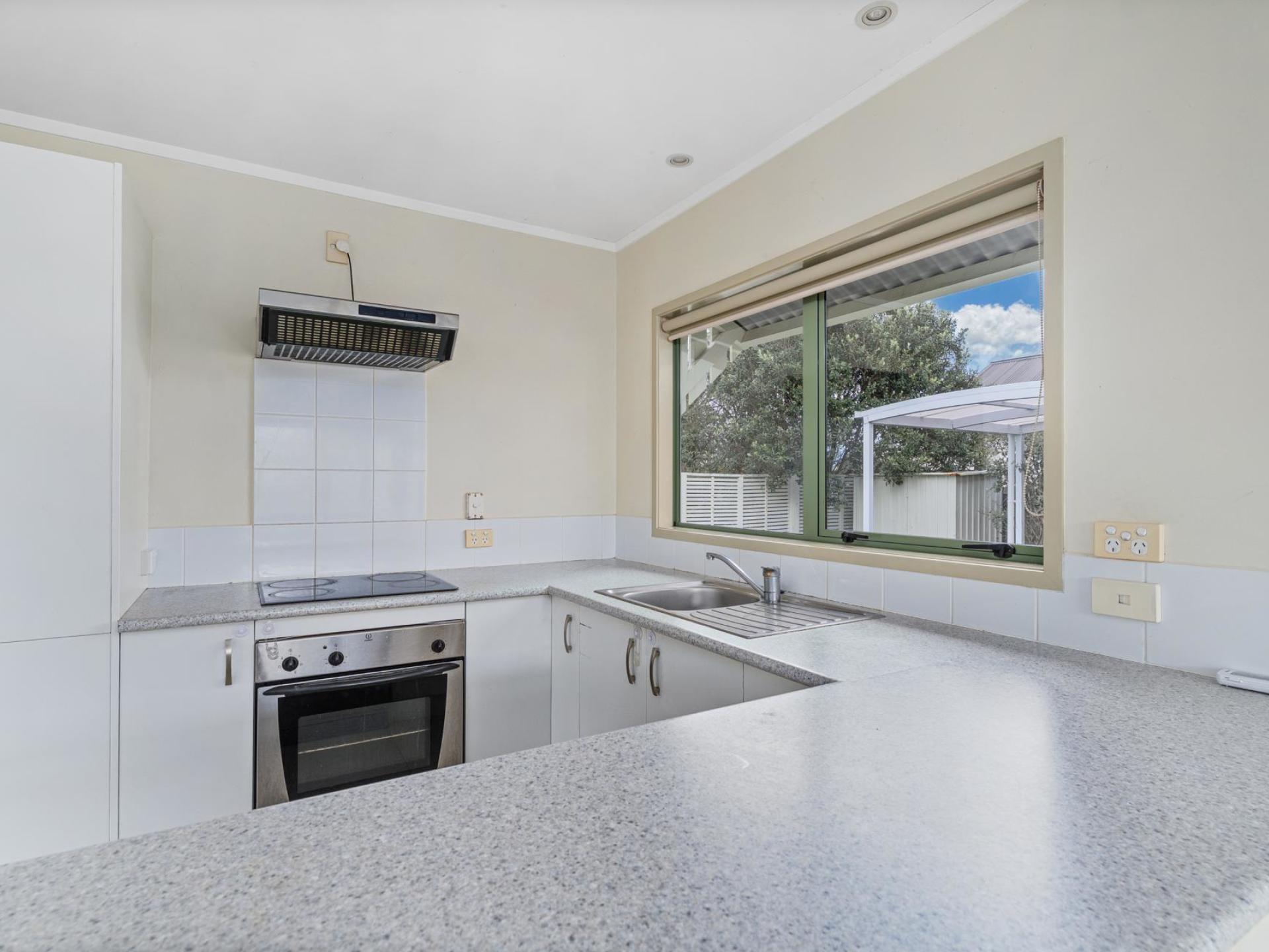 11 Cholmondeley Crescent, Whitianga