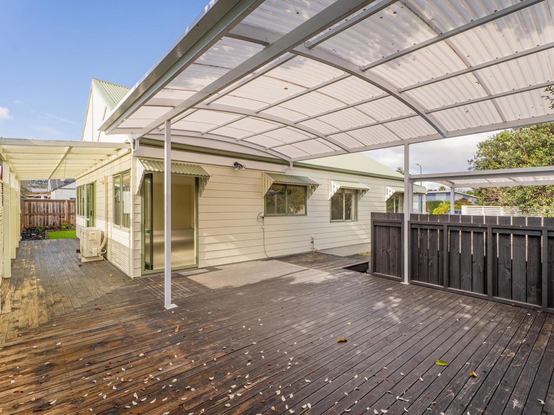 11 Cholmondeley Crescent, Whitianga