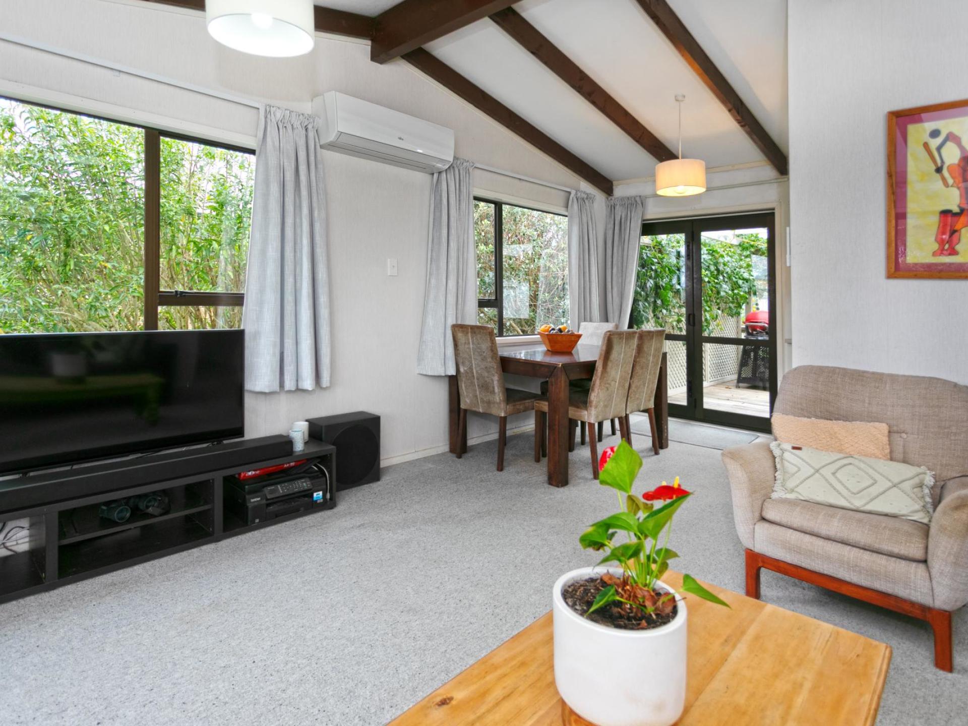311 Main Road, Tairua