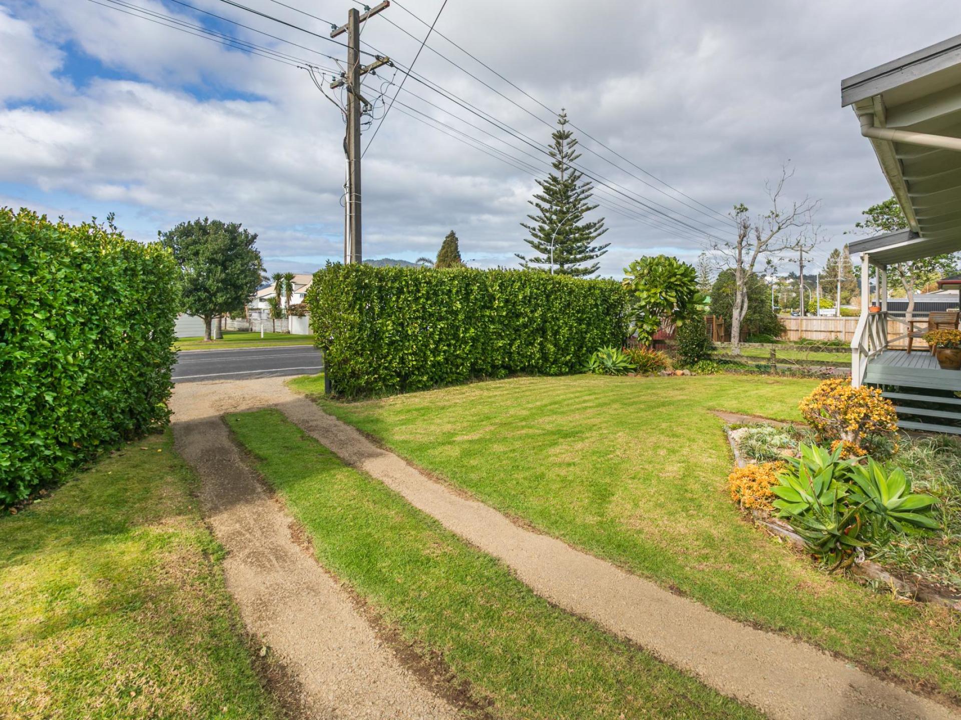 311 Main Road, Tairua