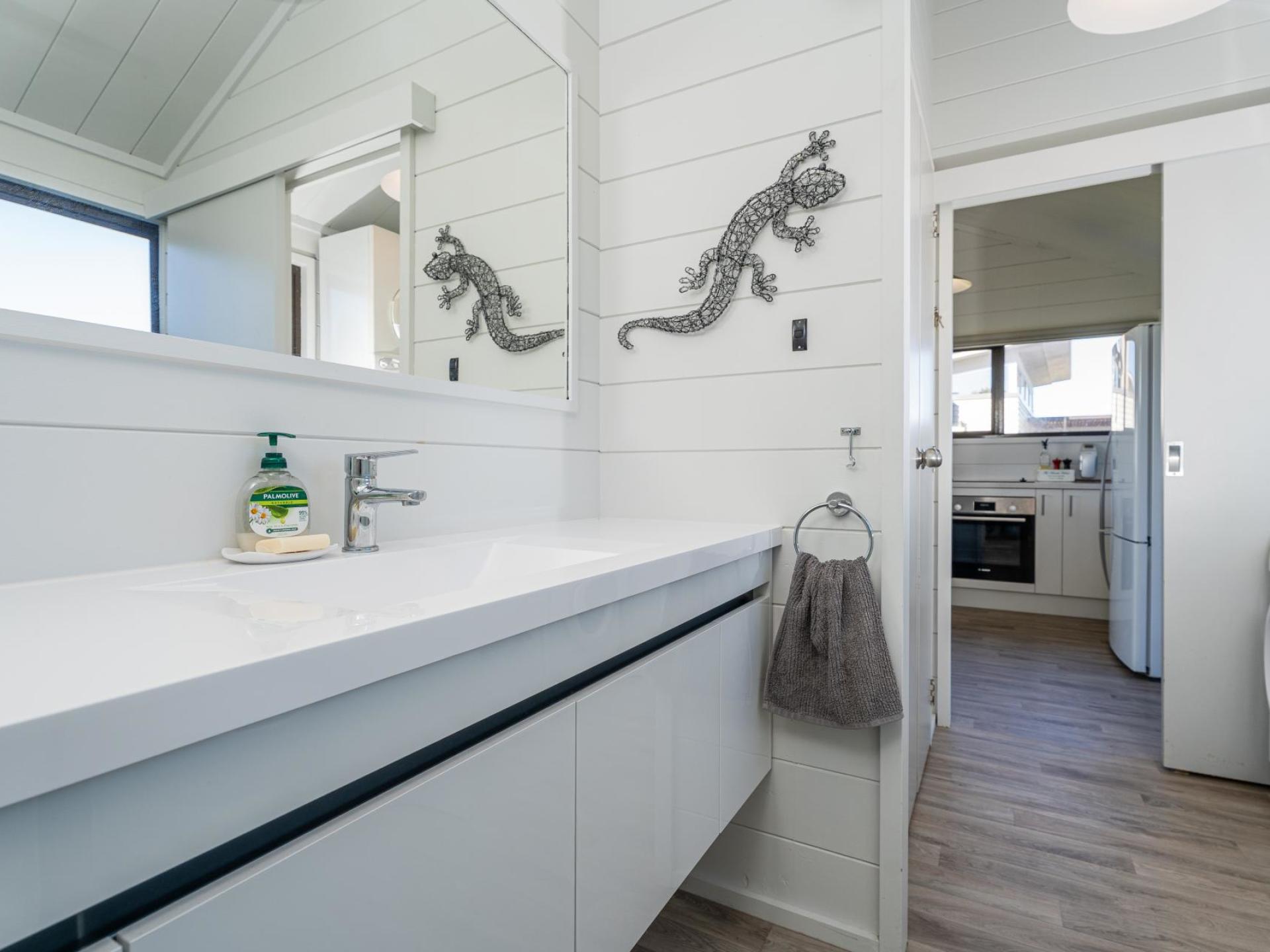 114 Totara Place, Matarangi