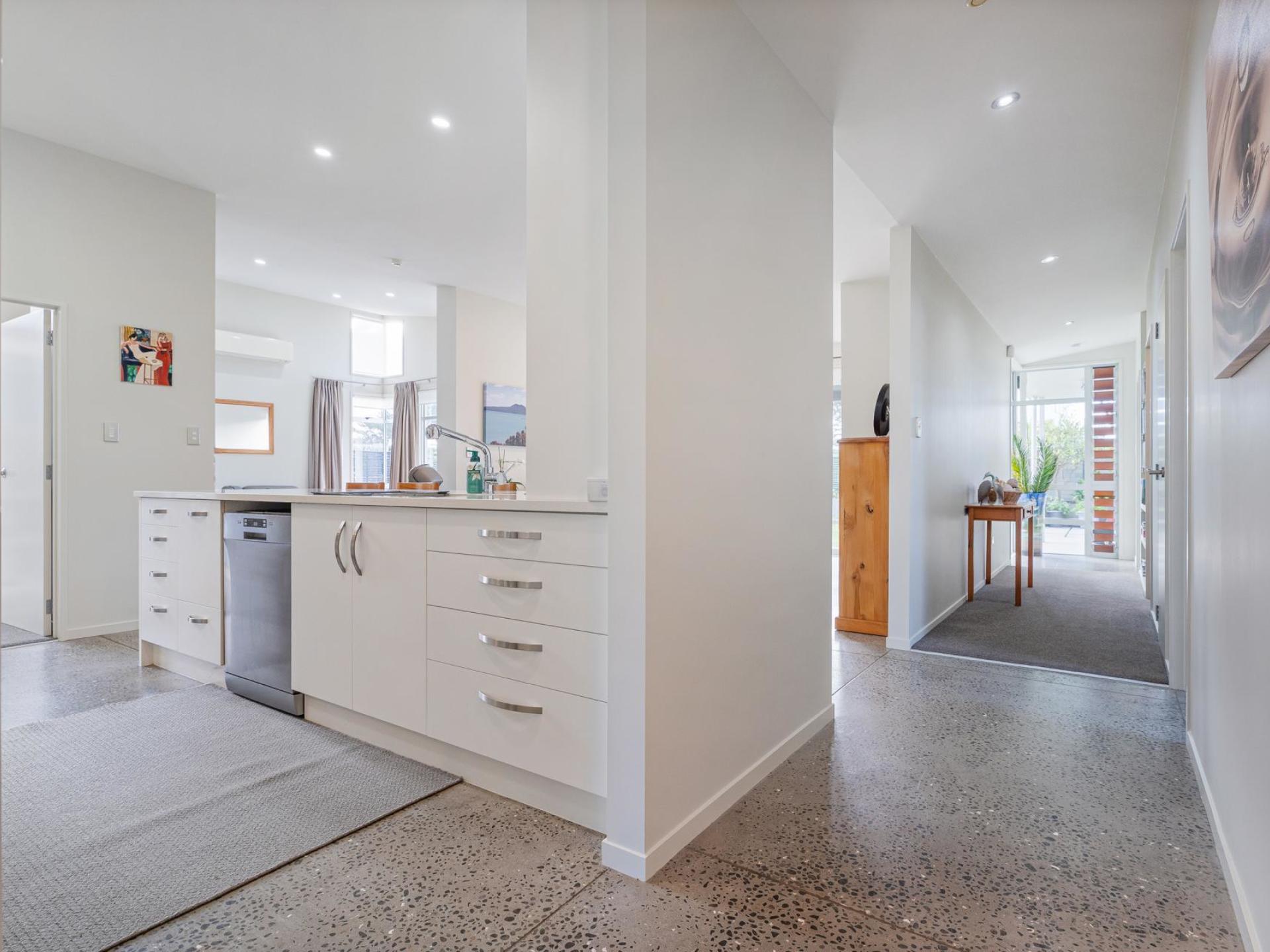 166 Sands Crescent, Matarangi