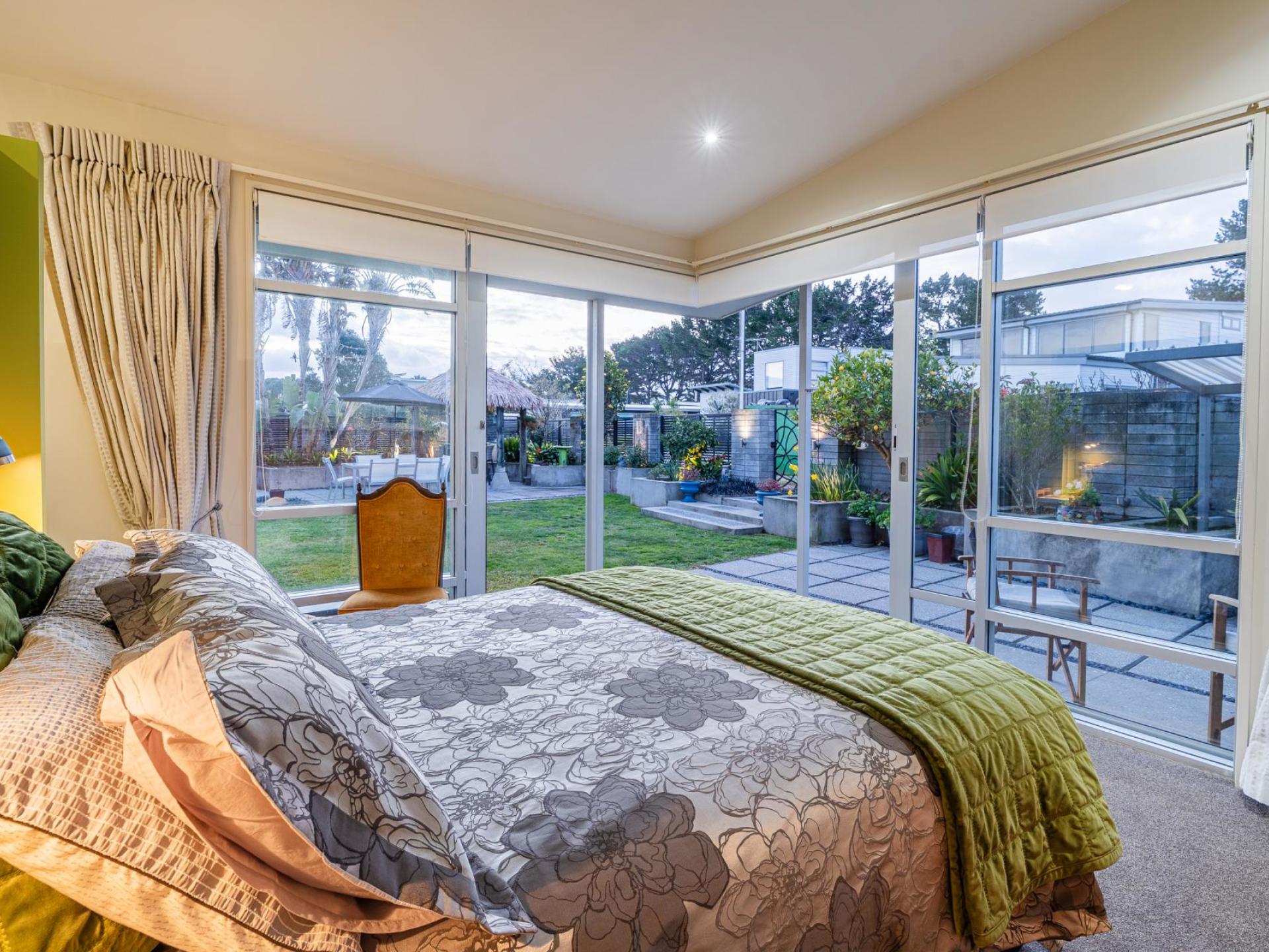 166 Sands Crescent, Matarangi