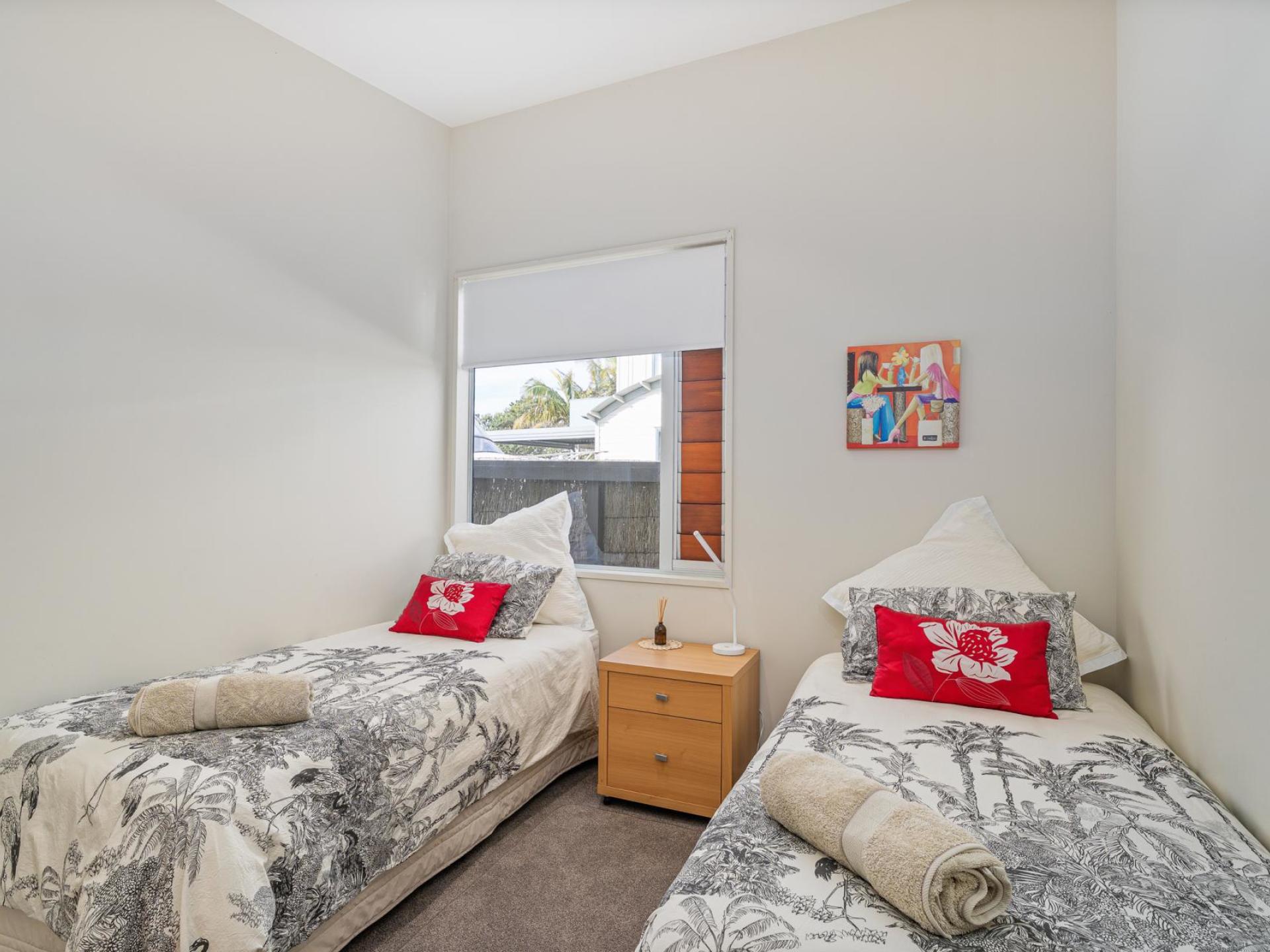 166 Sands Crescent, Matarangi