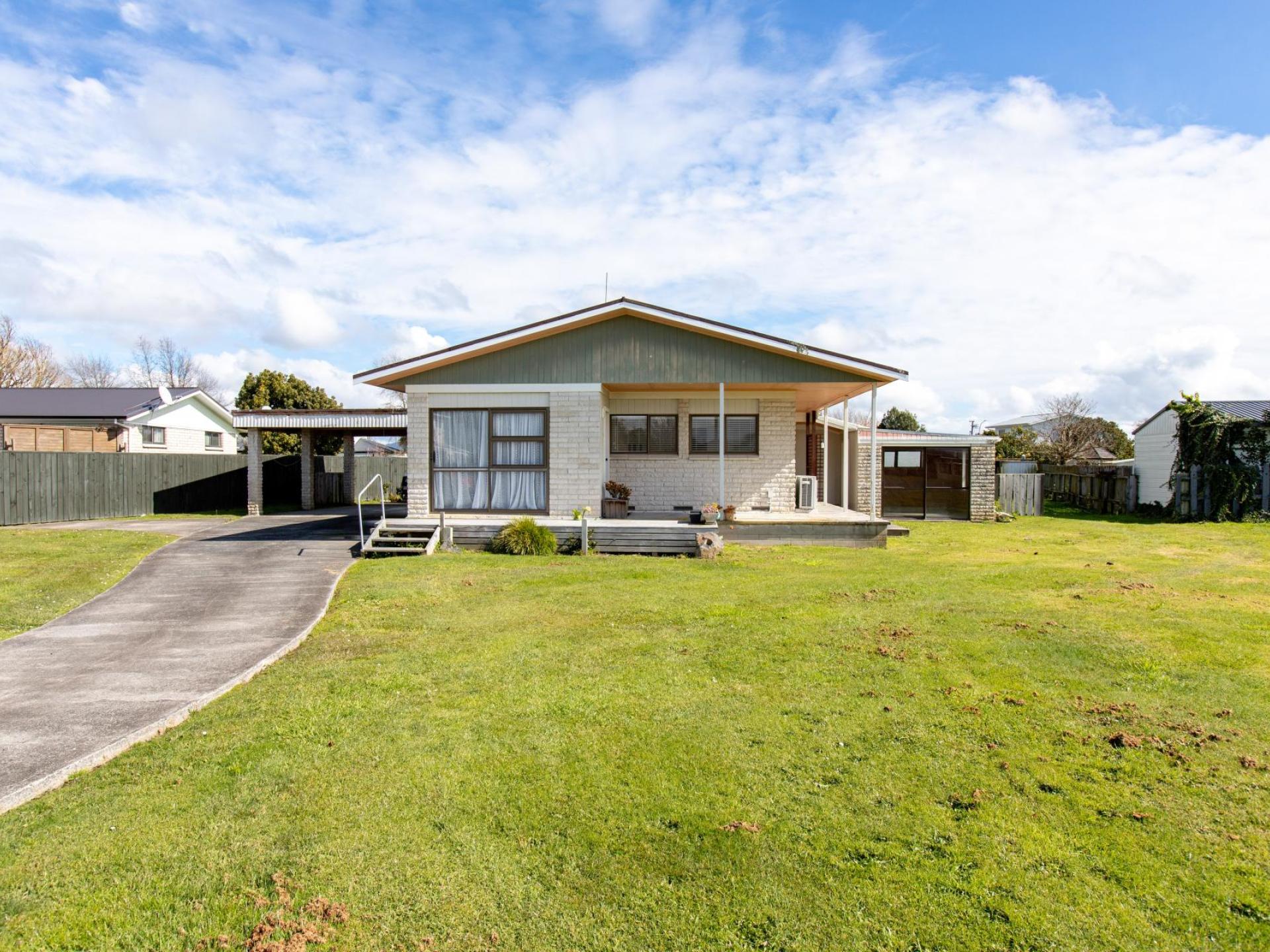 2 McQuarrie Place, Ngatea