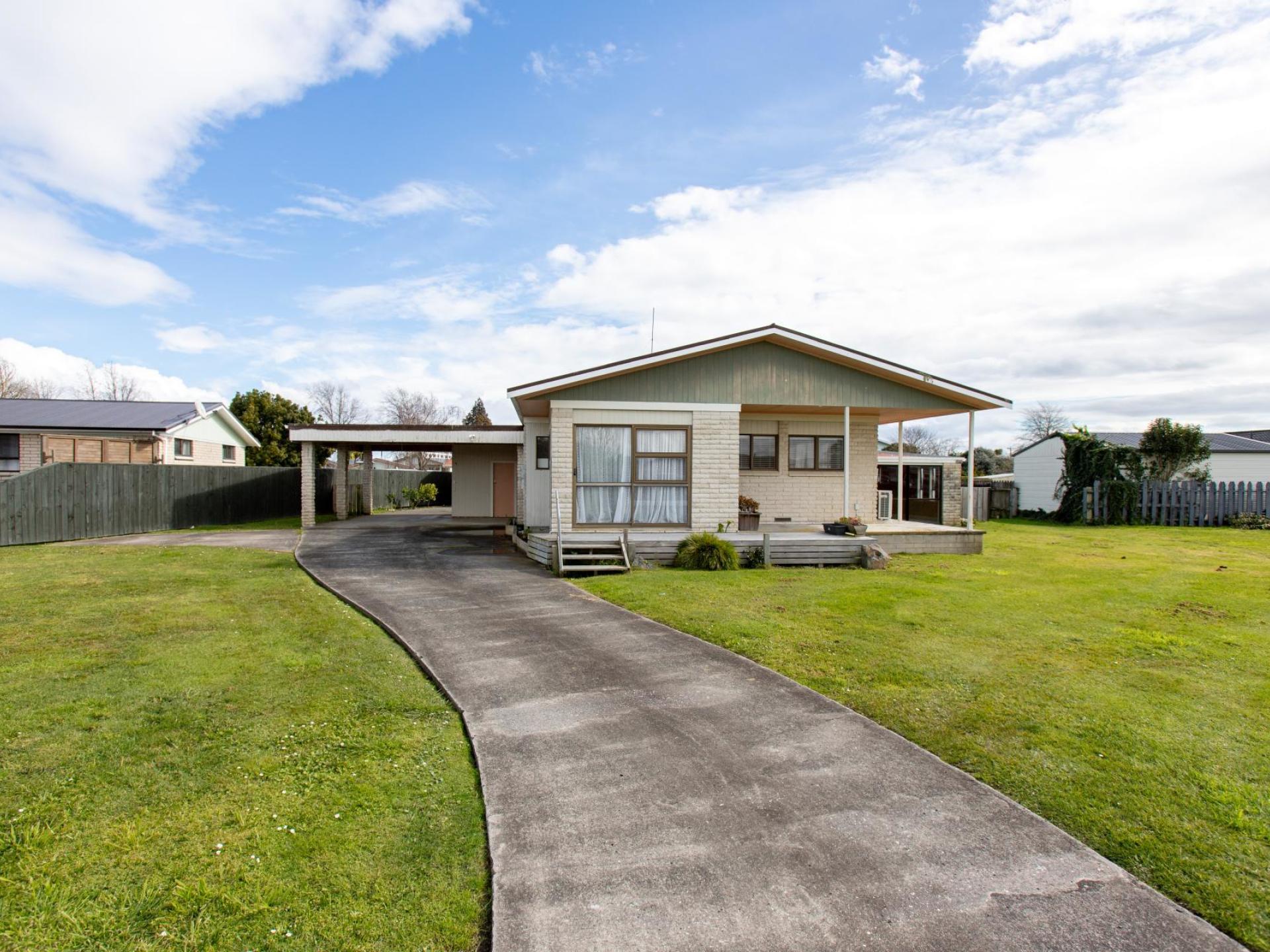 2 McQuarrie Place, Ngatea