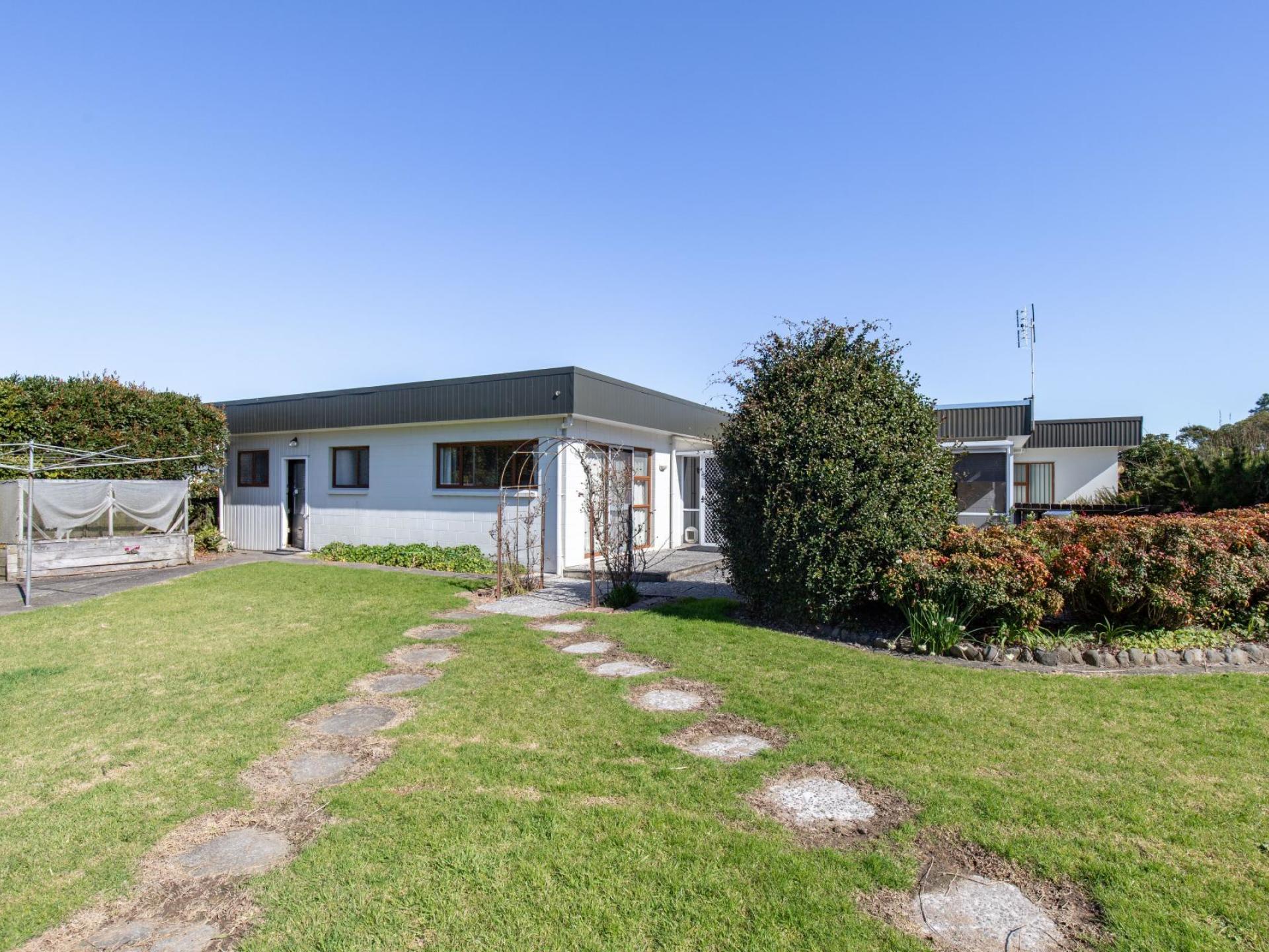 22-24 Paul Drive, Ngatea
