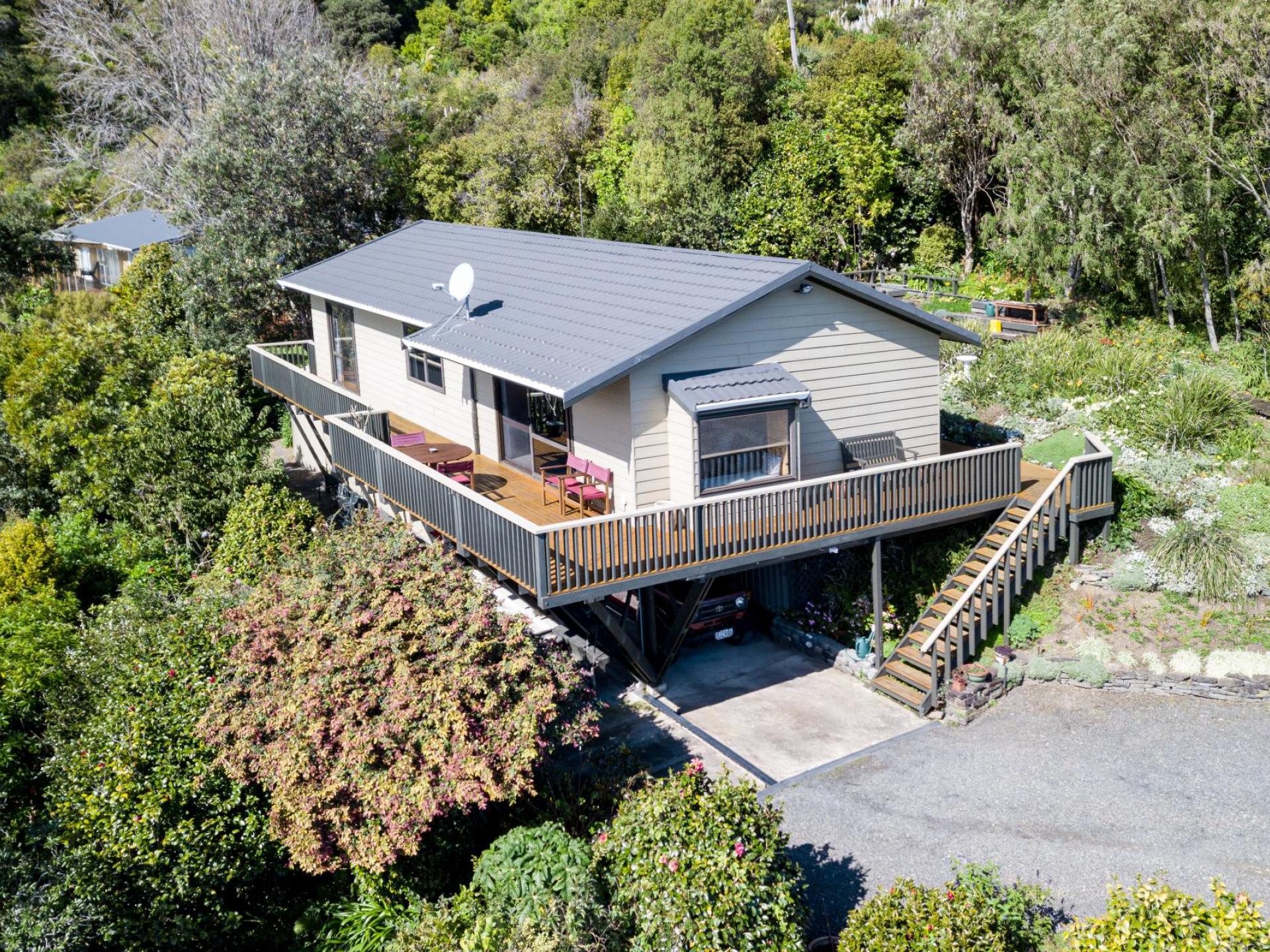 17 Adams Road, Thames