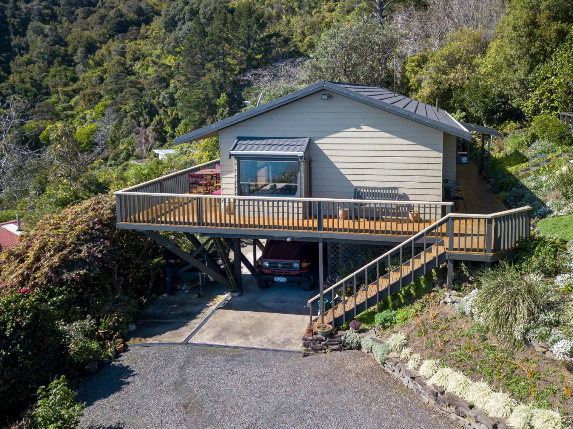 17 Adams Road, Thames
