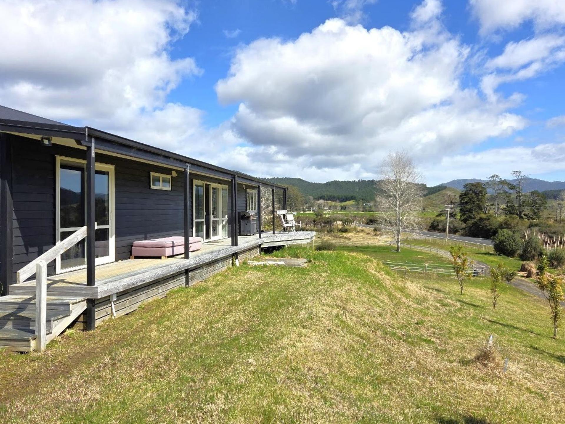 540 SH25  Te Rerenga-Kuaotunu Hwy, Otapaurau