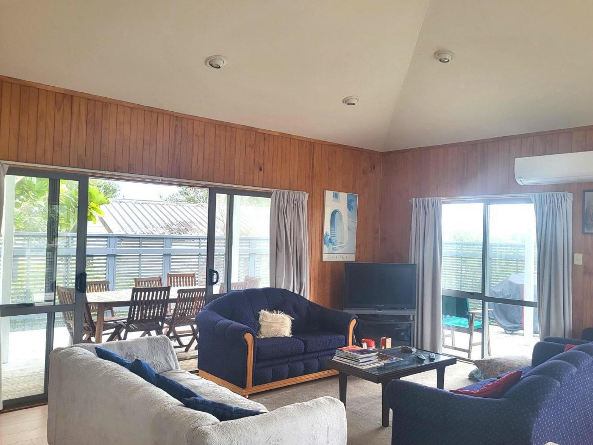 169 Kowhai Avenue, Matarangi