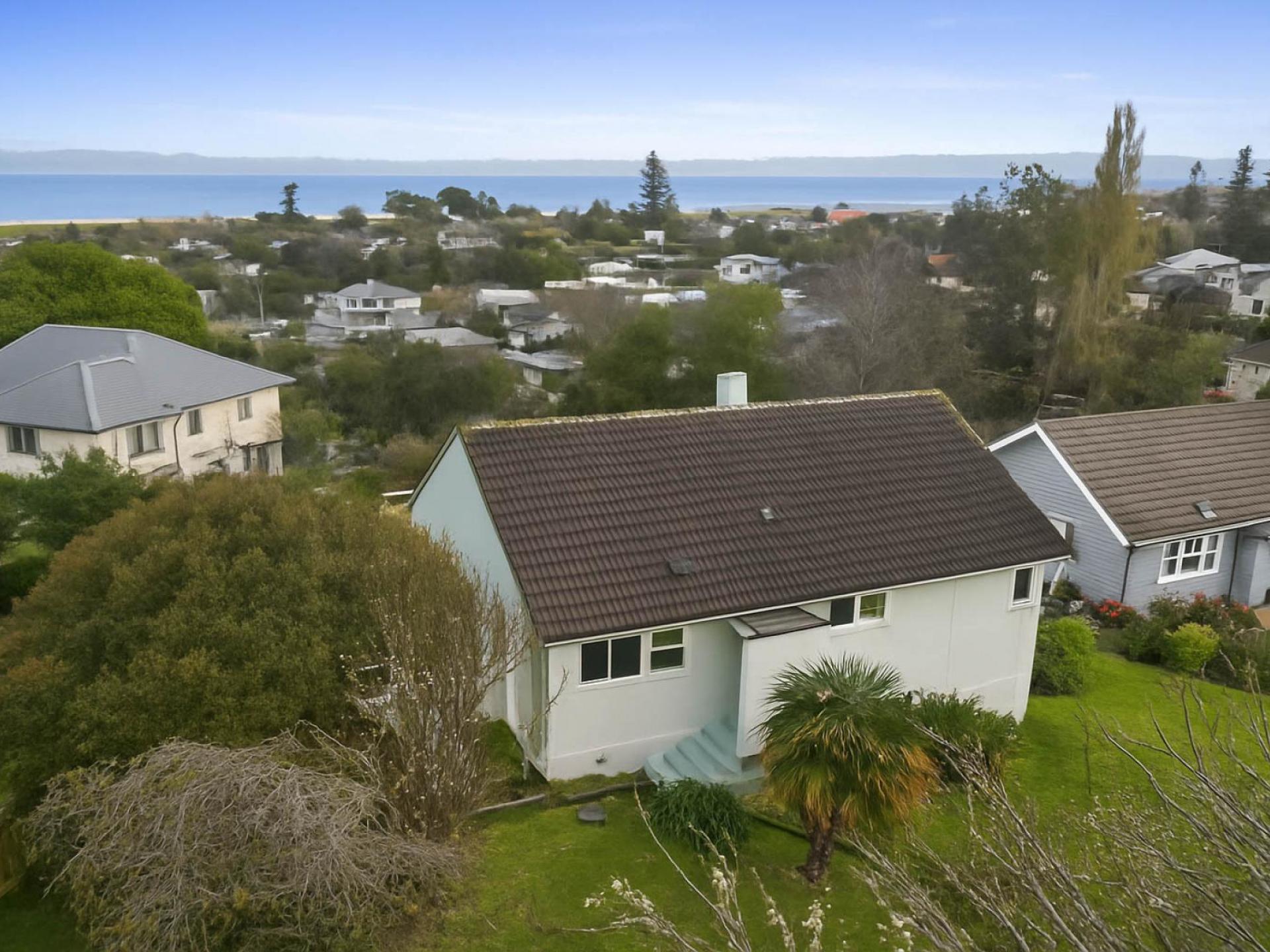 814 Mount Pleasant Road, Thames