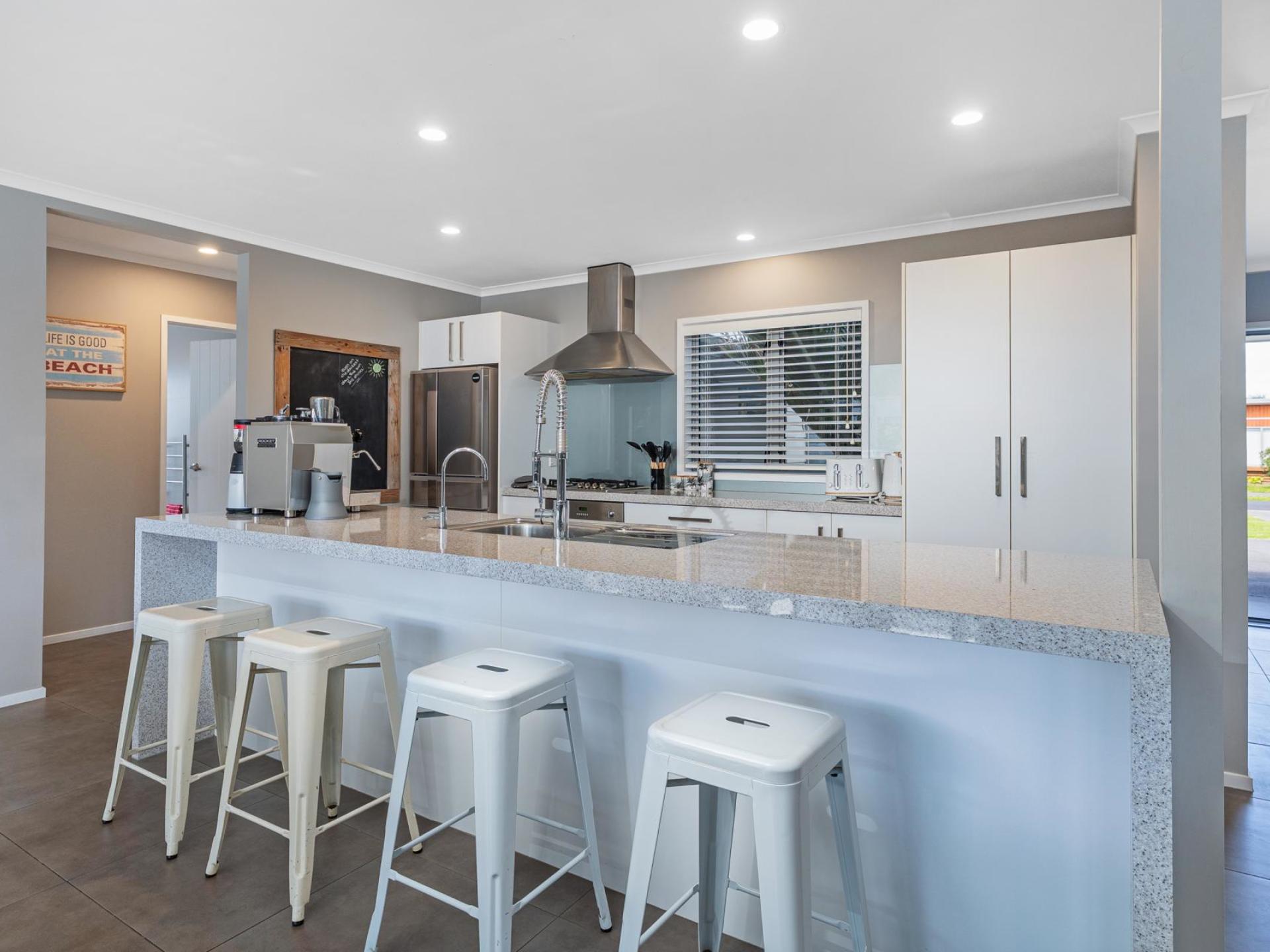 126 Puka Crescent, Matarangi