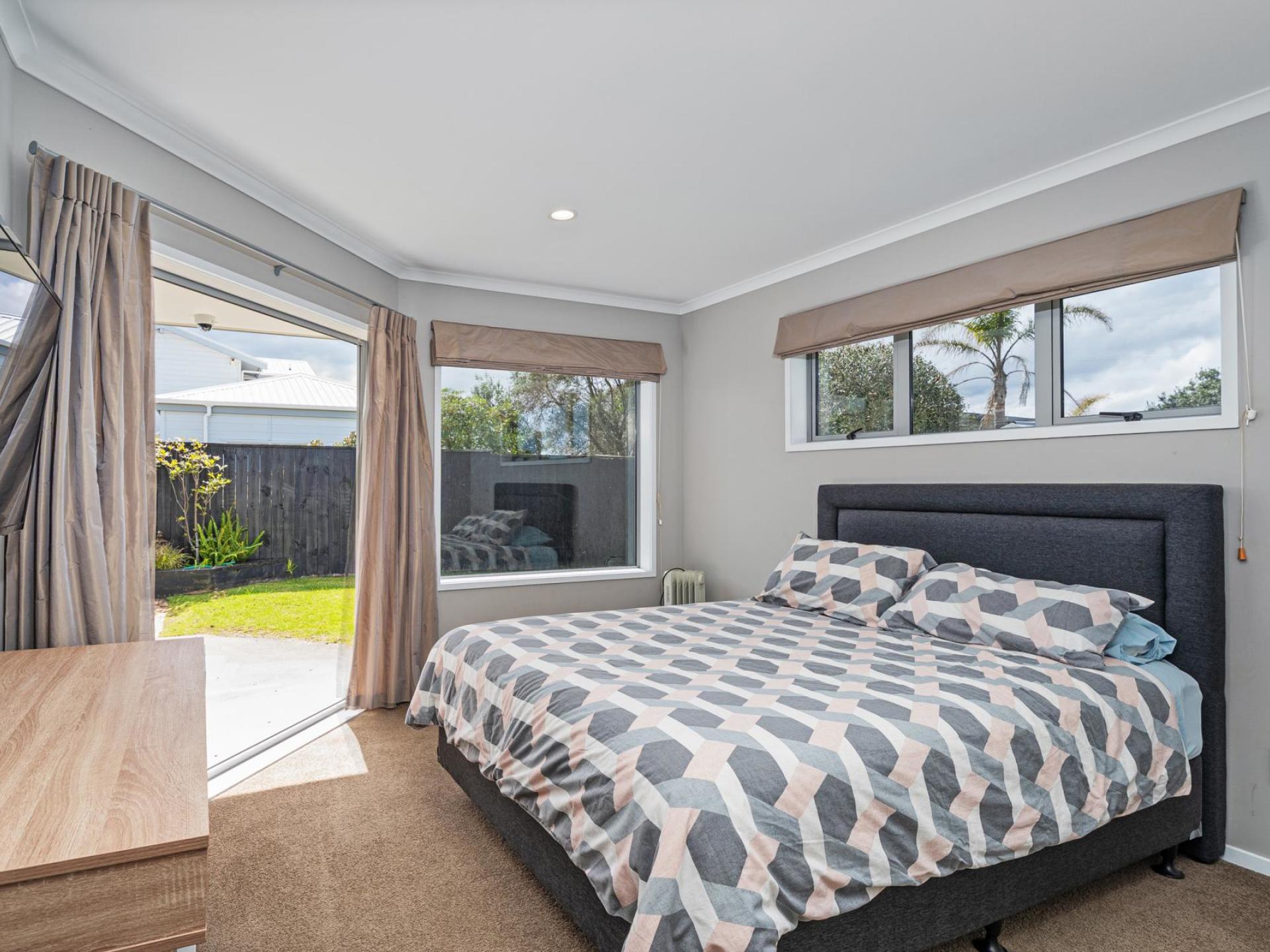 126 Puka Crescent, Matarangi