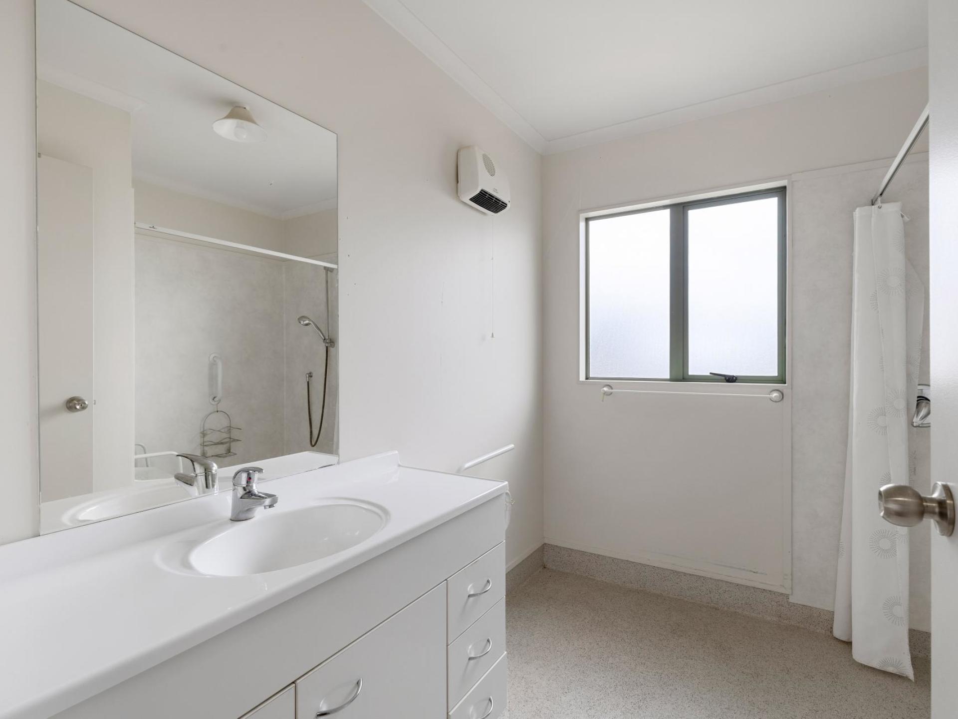 Unit 2, 11 Bradley Street, Paeroa