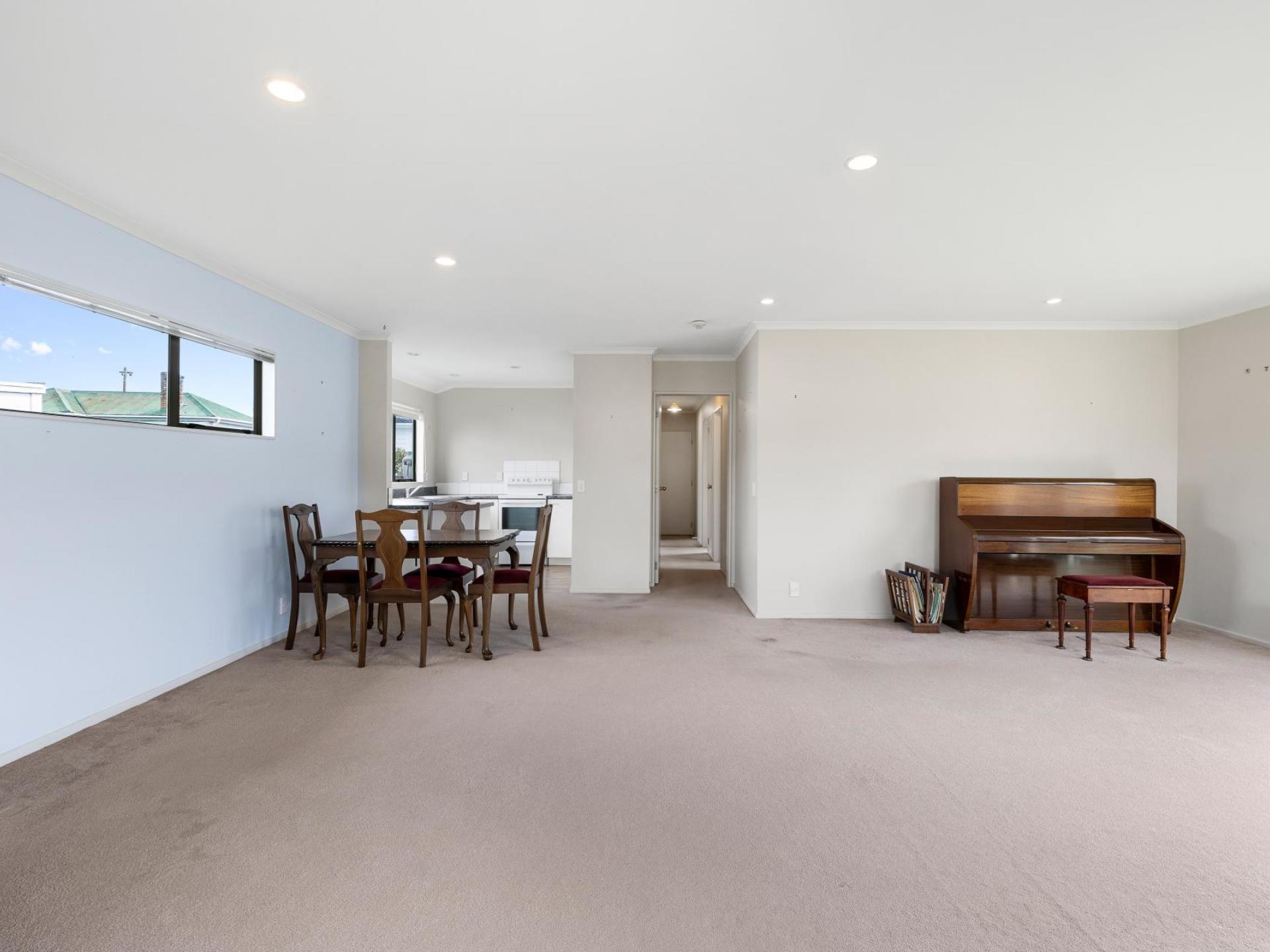 Unit 2, 11 Bradley Street, Paeroa