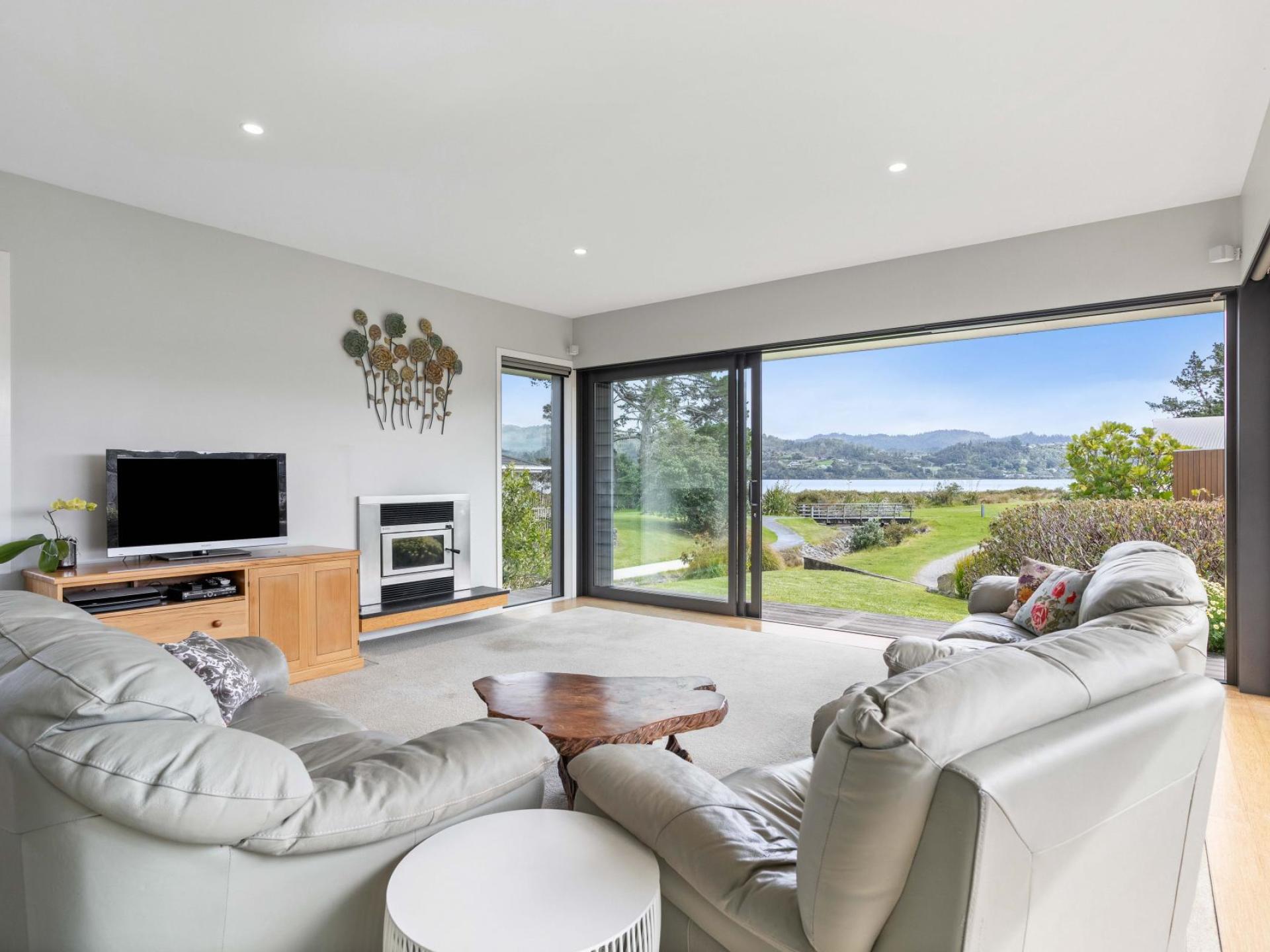 19 Ajax Head, Pauanui