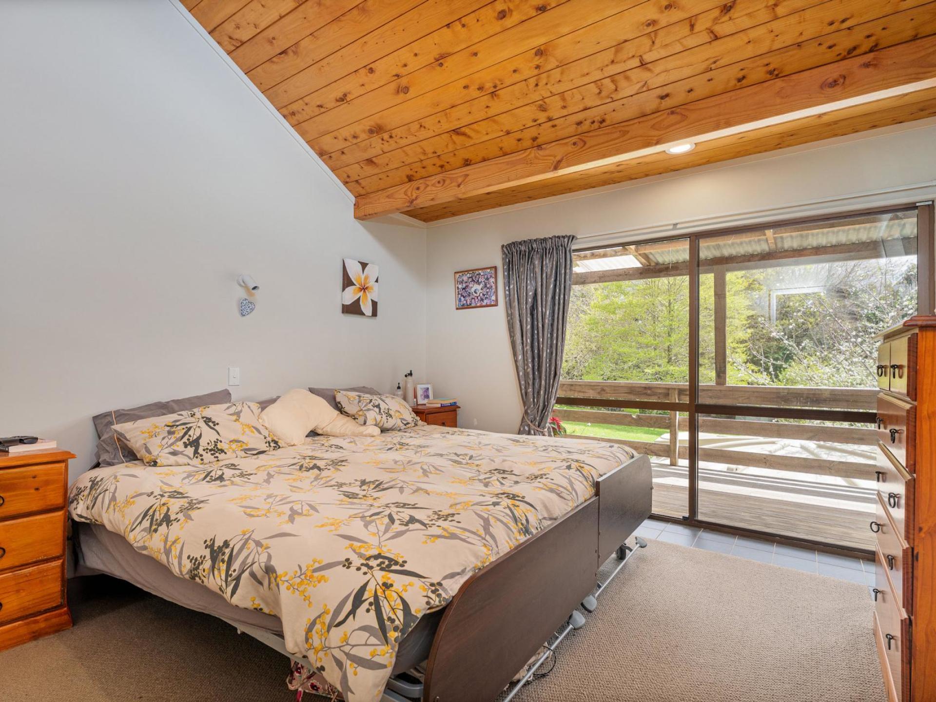 1242 Whangapoua Road SH25, Te Rerenga