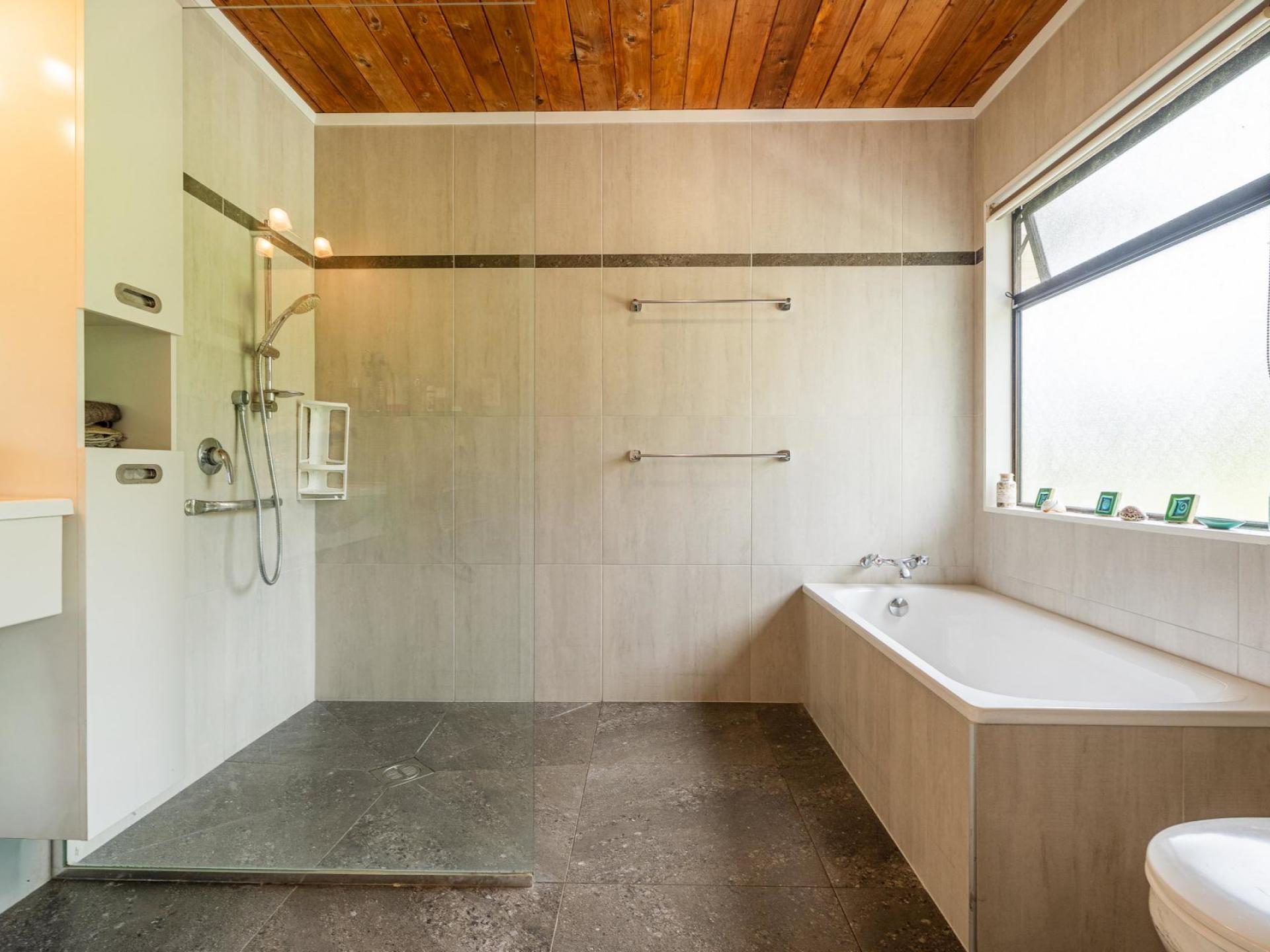 1242 Whangapoua Road SH25, Te Rerenga