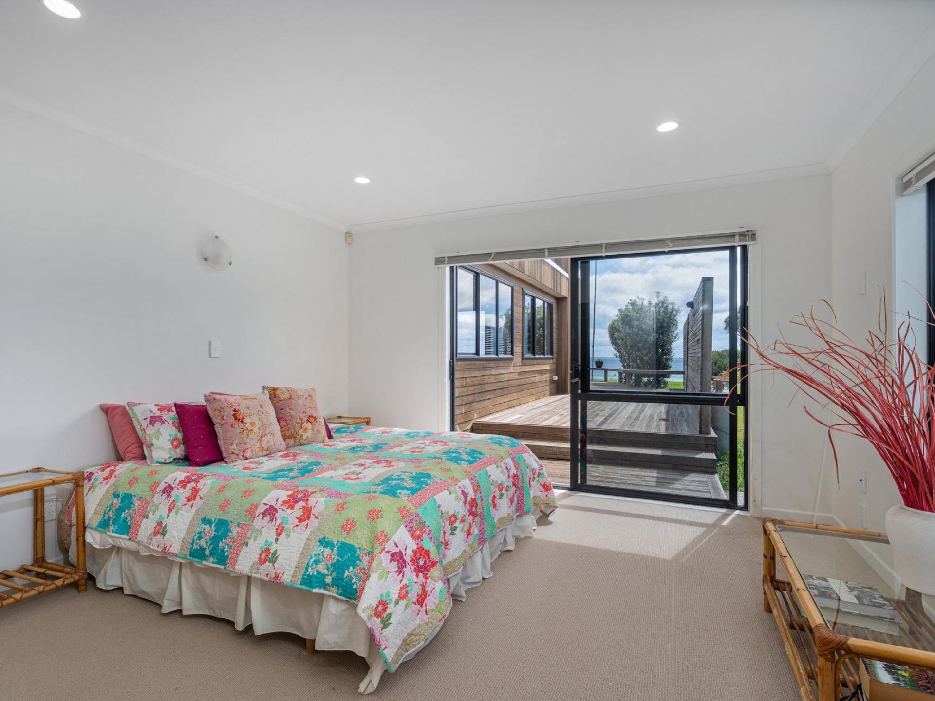 250 Kenwood Drive, Matarangi