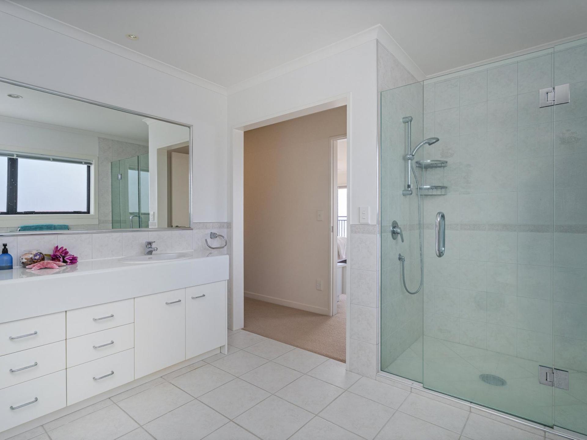 250 Kenwood Drive, Matarangi