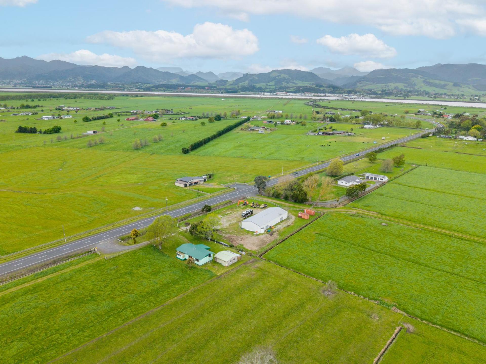 2080 State Highway 25, Orongo