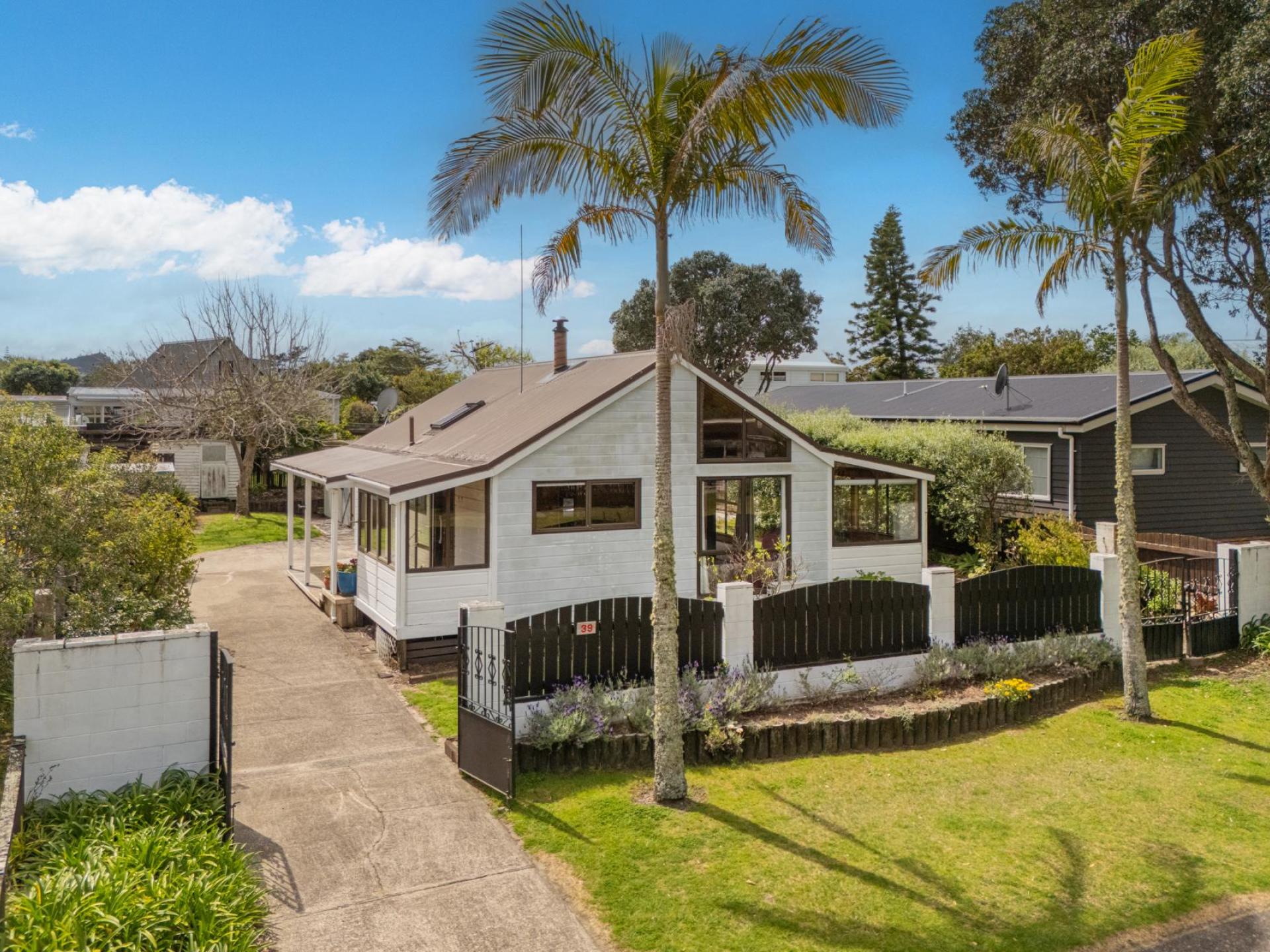 39 Pauanui Beach Road, Pauanui