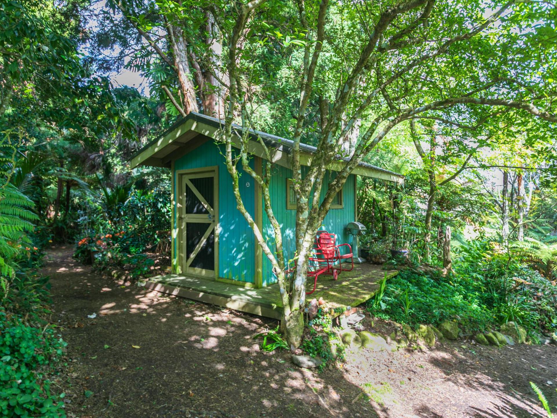 195 Driving Creek Road, Coromandel