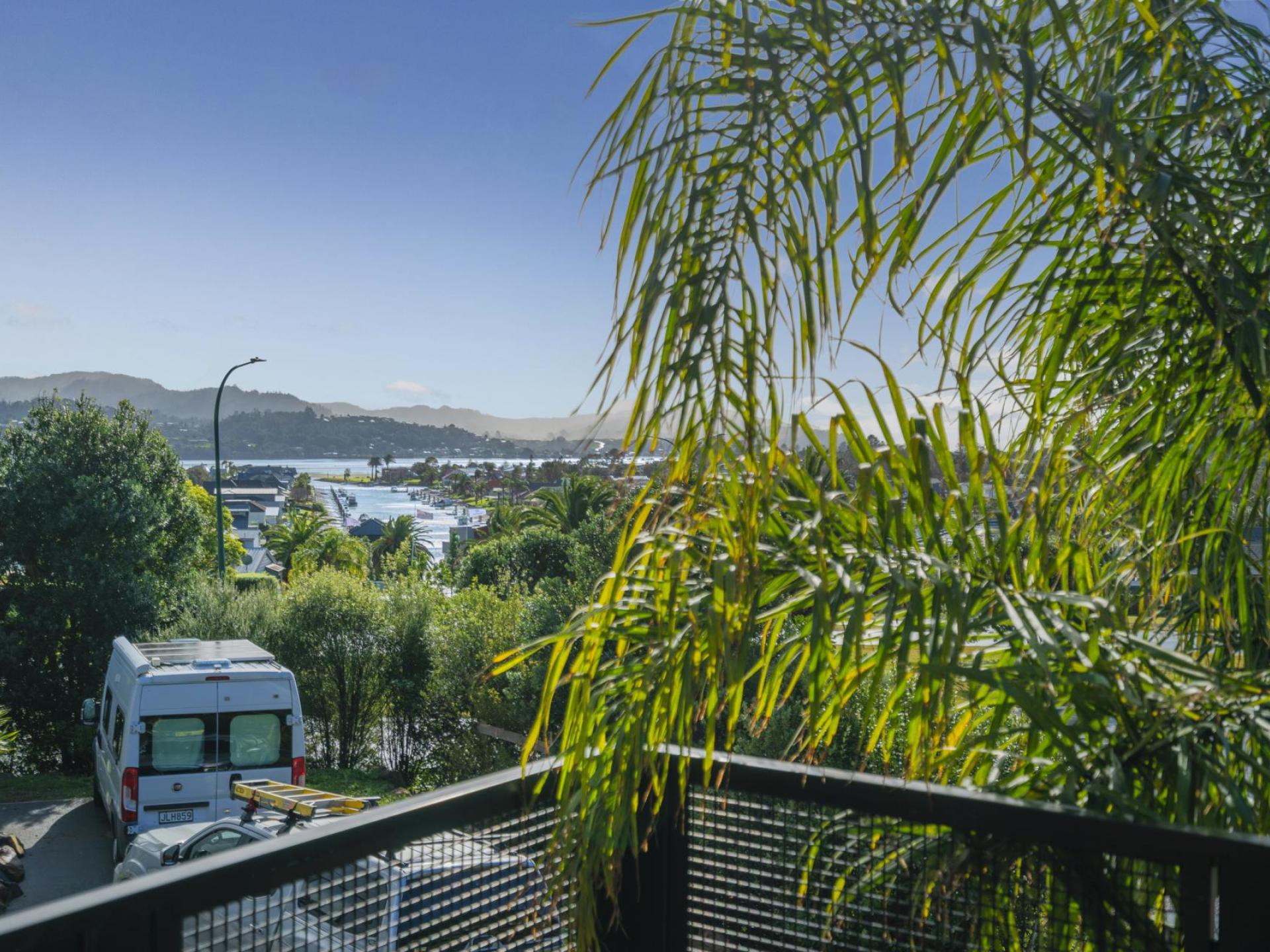 6 Panorama Parade, Pauanui
