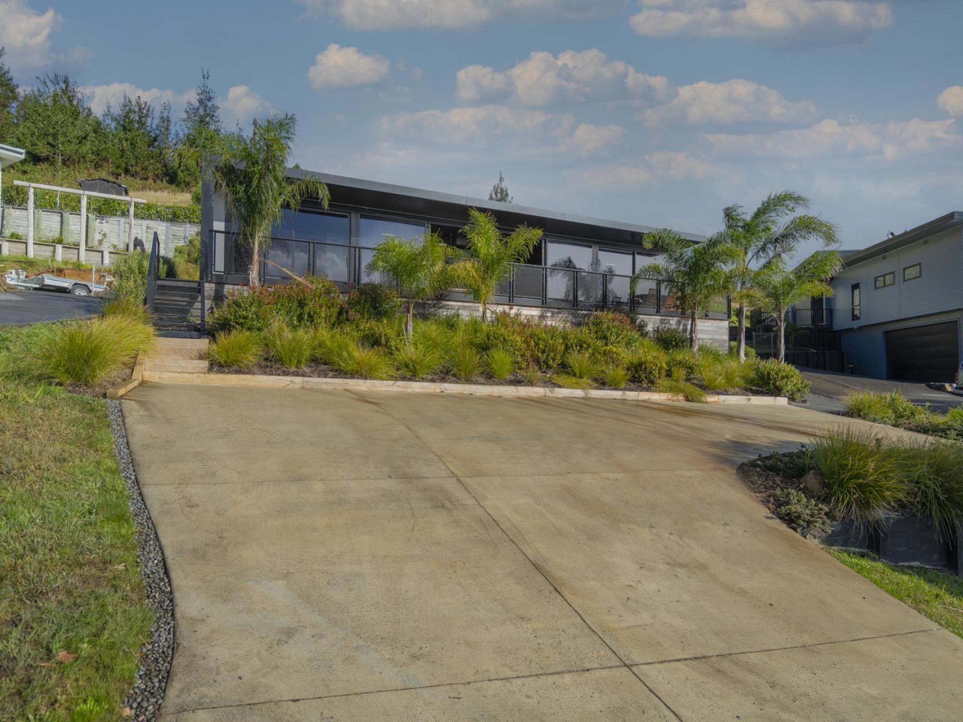 6 Panorama Parade, Pauanui