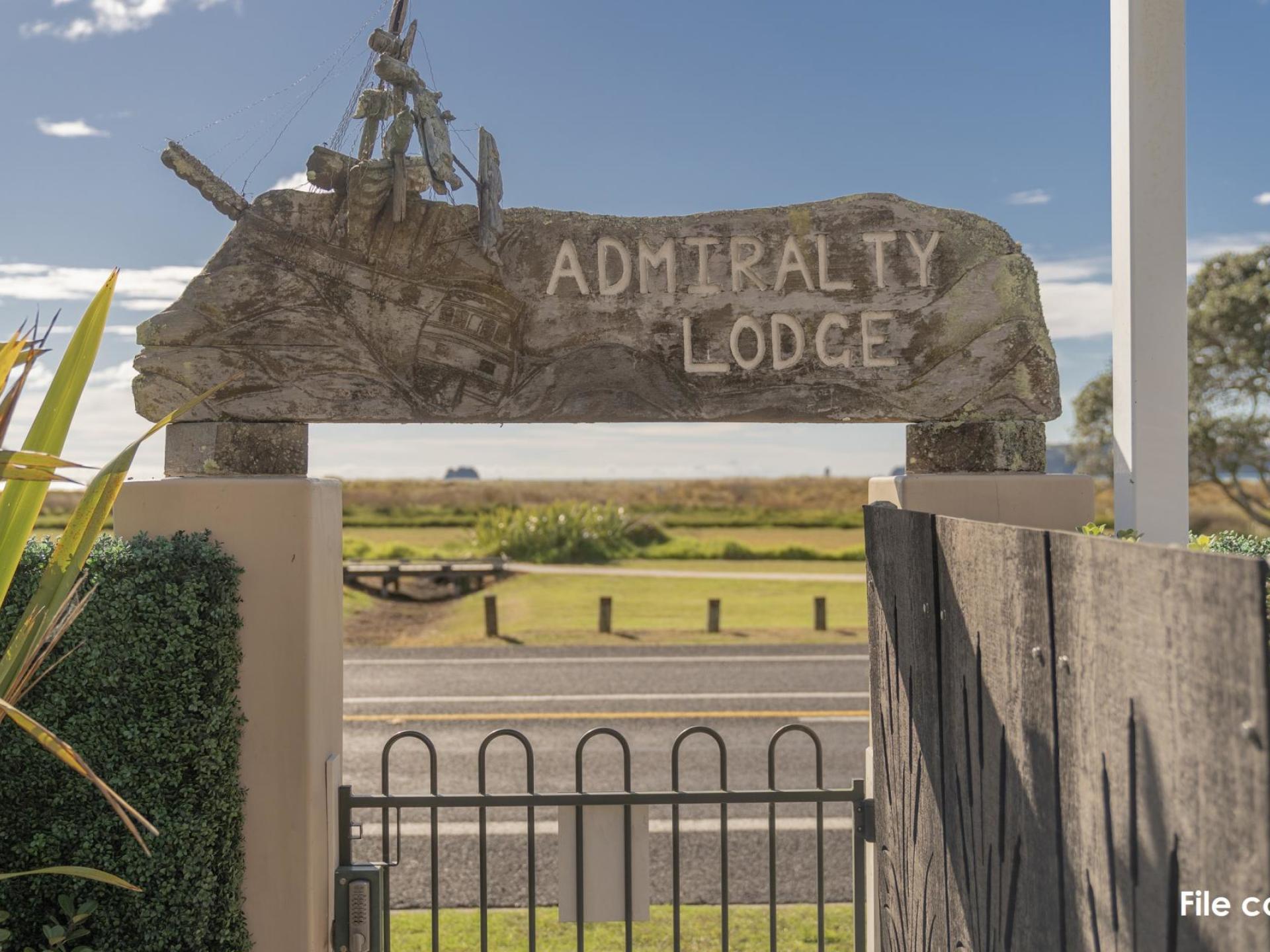 Unit 10b, 71 Buffalo Beach Road, Whitianga