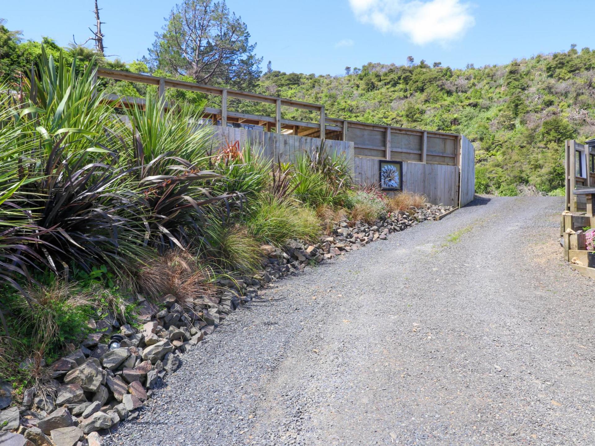 113 Collarbone Road, Thames