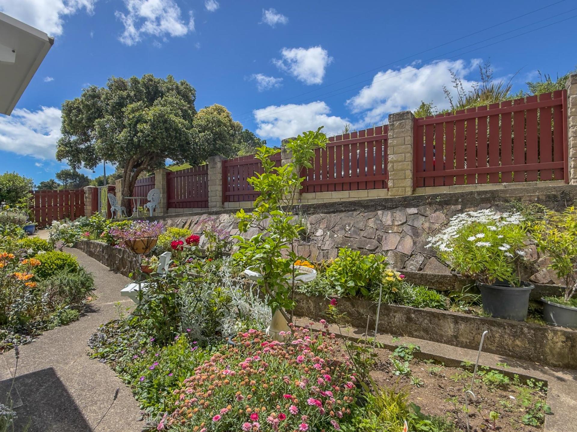 222 Reservoir Road, Thames