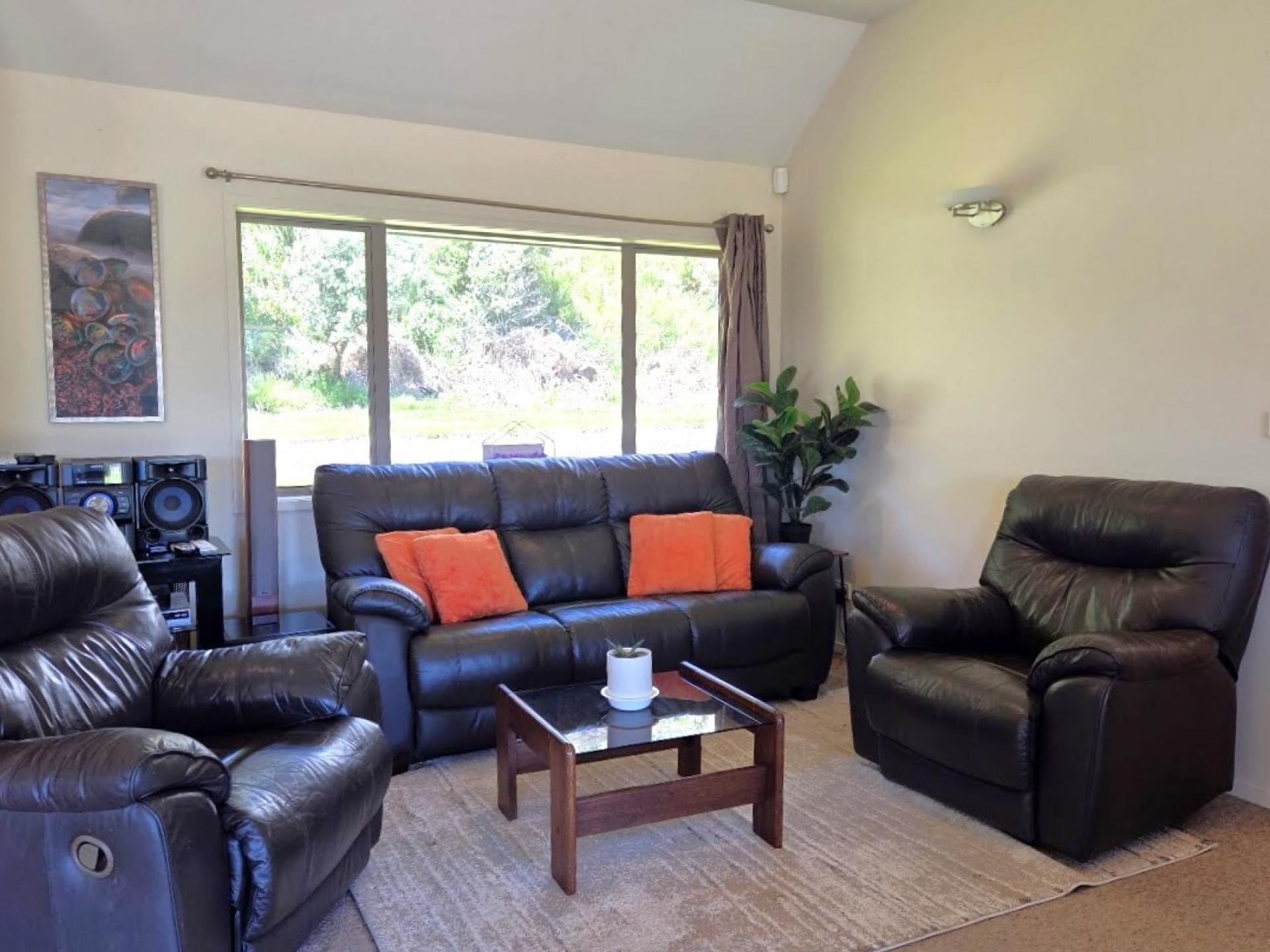 124 Goldfields Drive, Matarangi