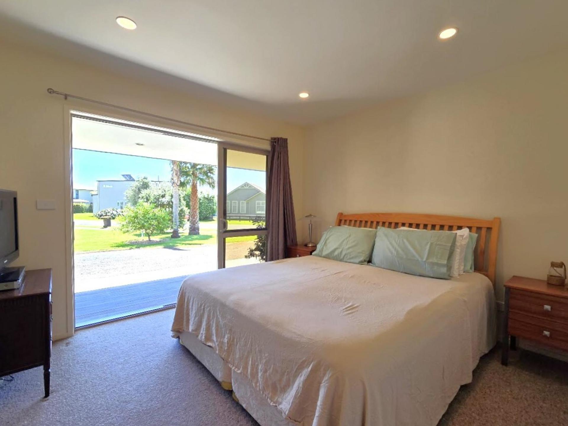 124 Goldfields Drive, Matarangi
