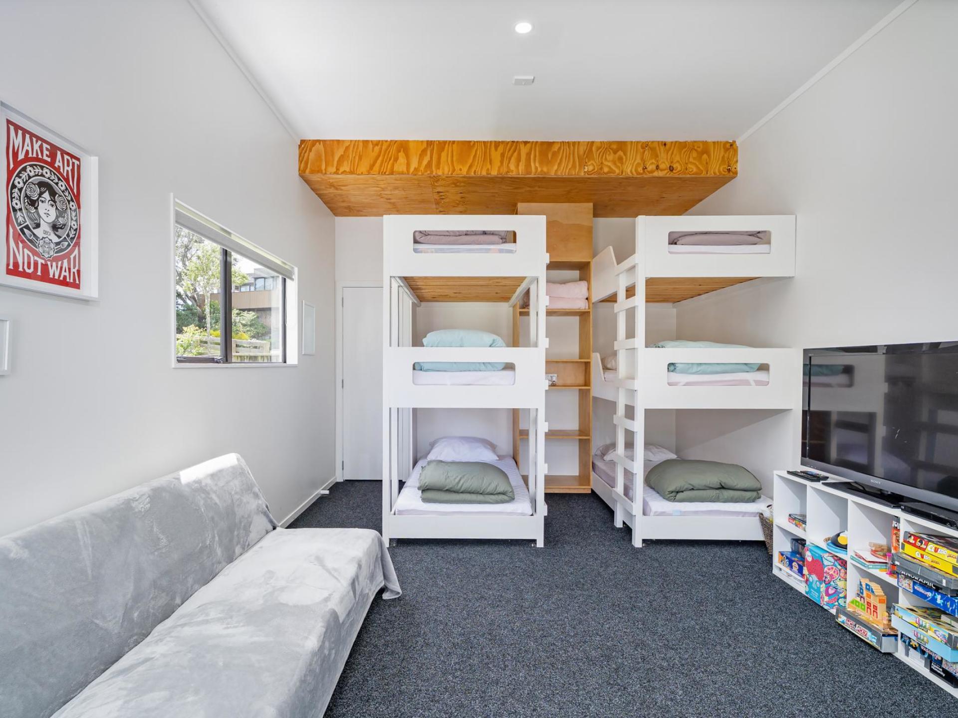 133 McMahon Ave, Whangapoua