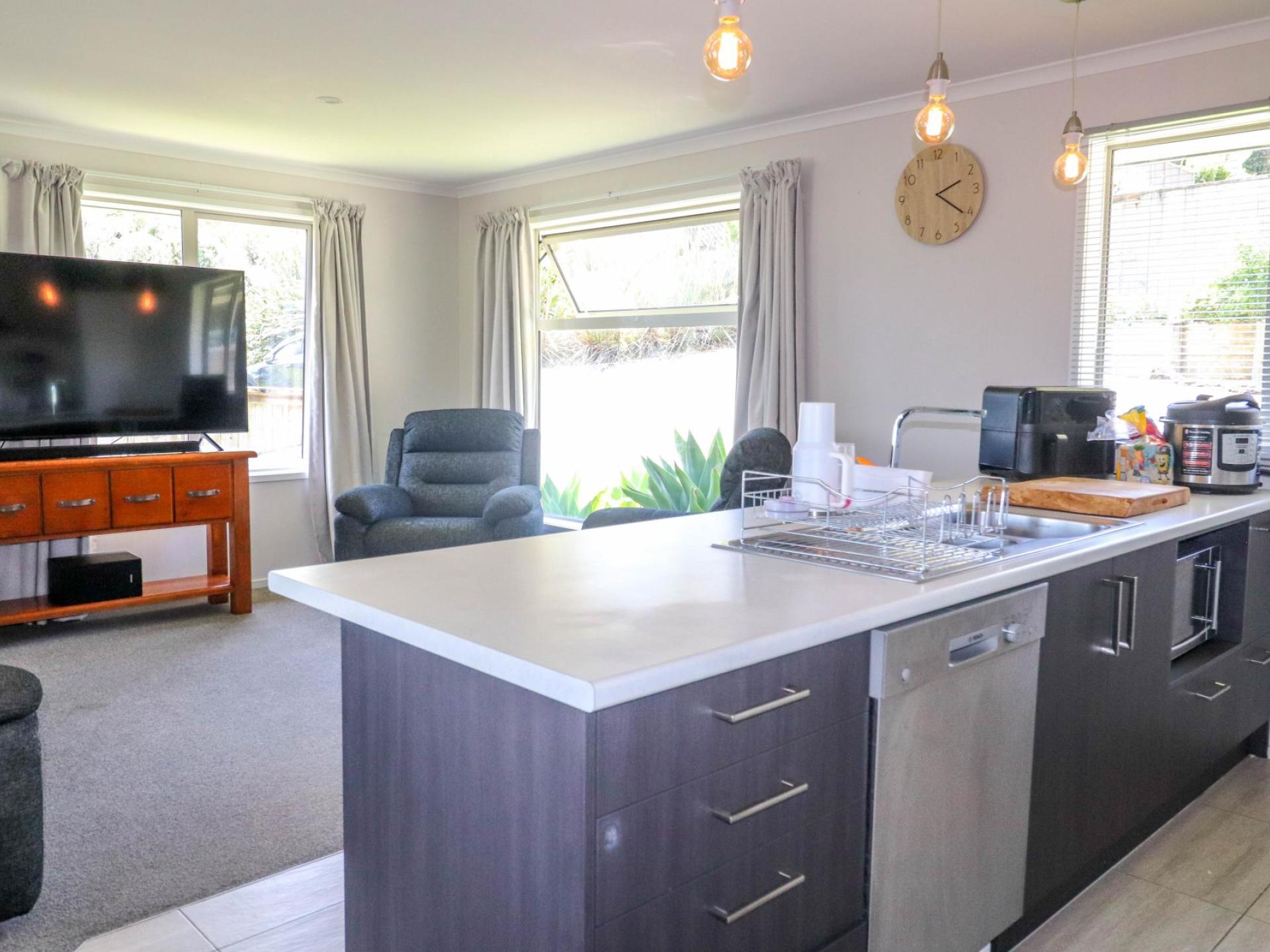 128 Korokoro Crescent, Thames