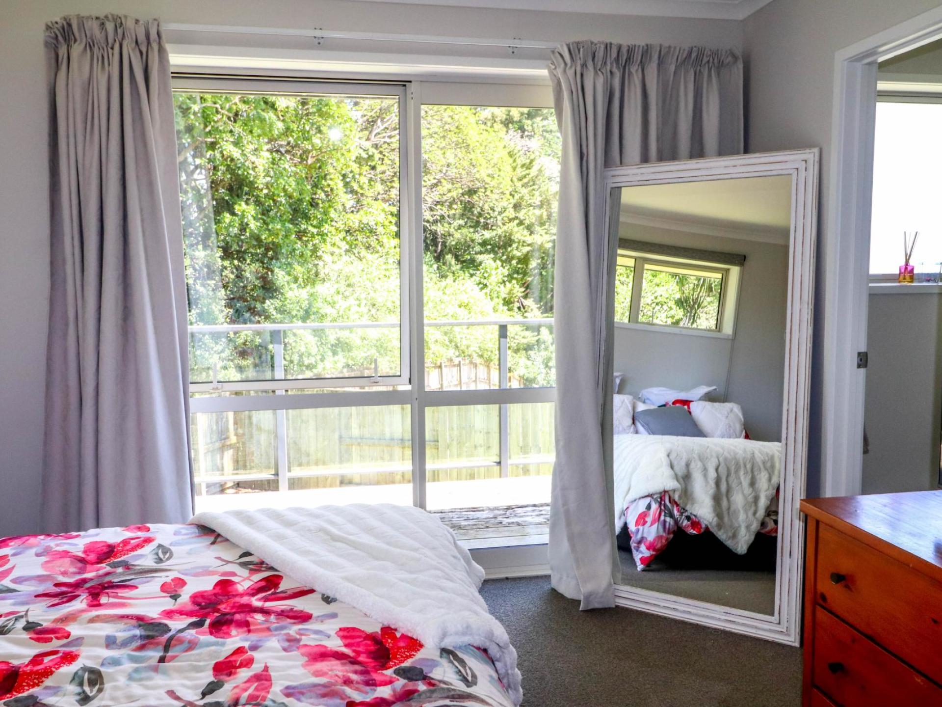 128 Korokoro Crescent, Thames